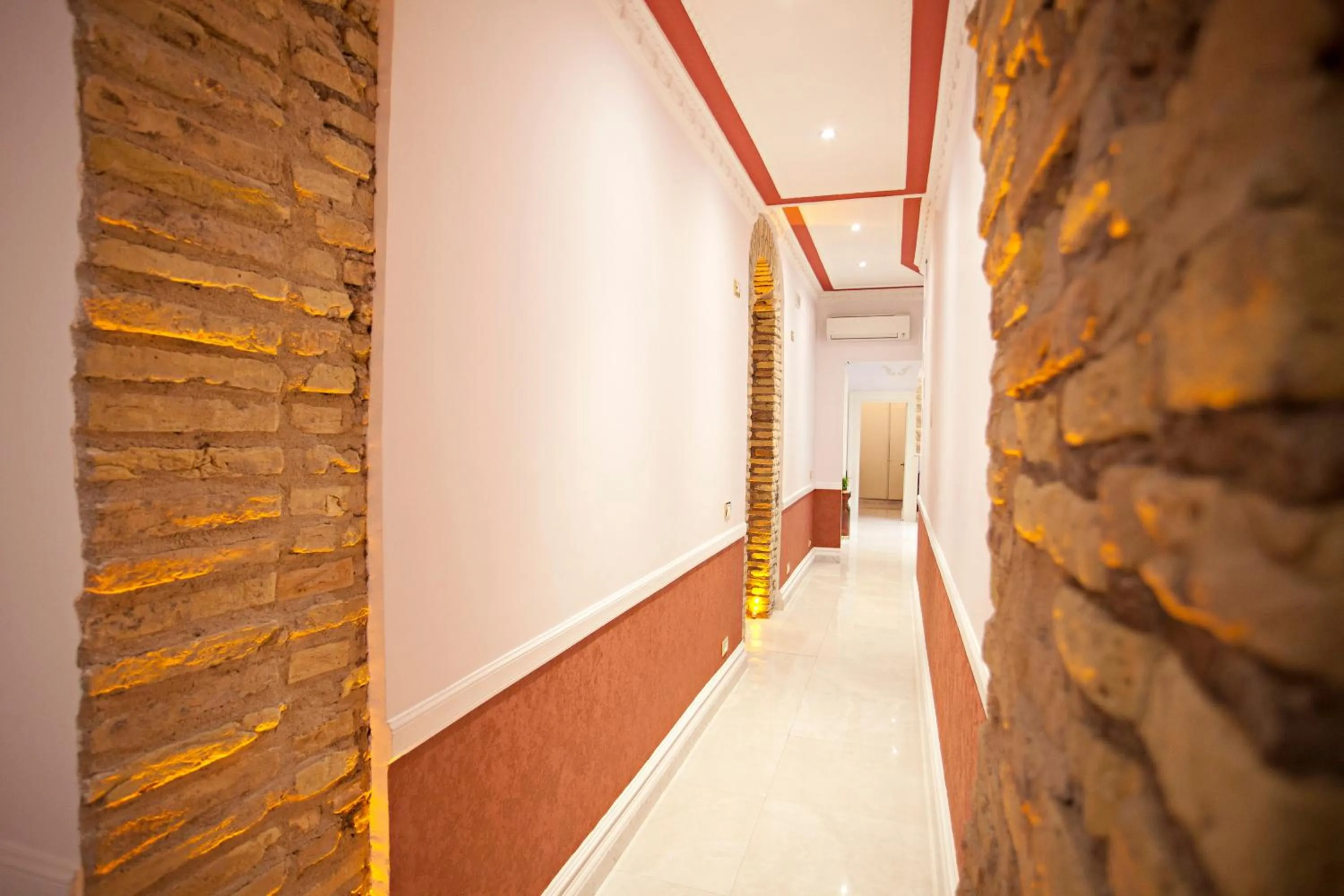 Other in Navona Queen Rooftop