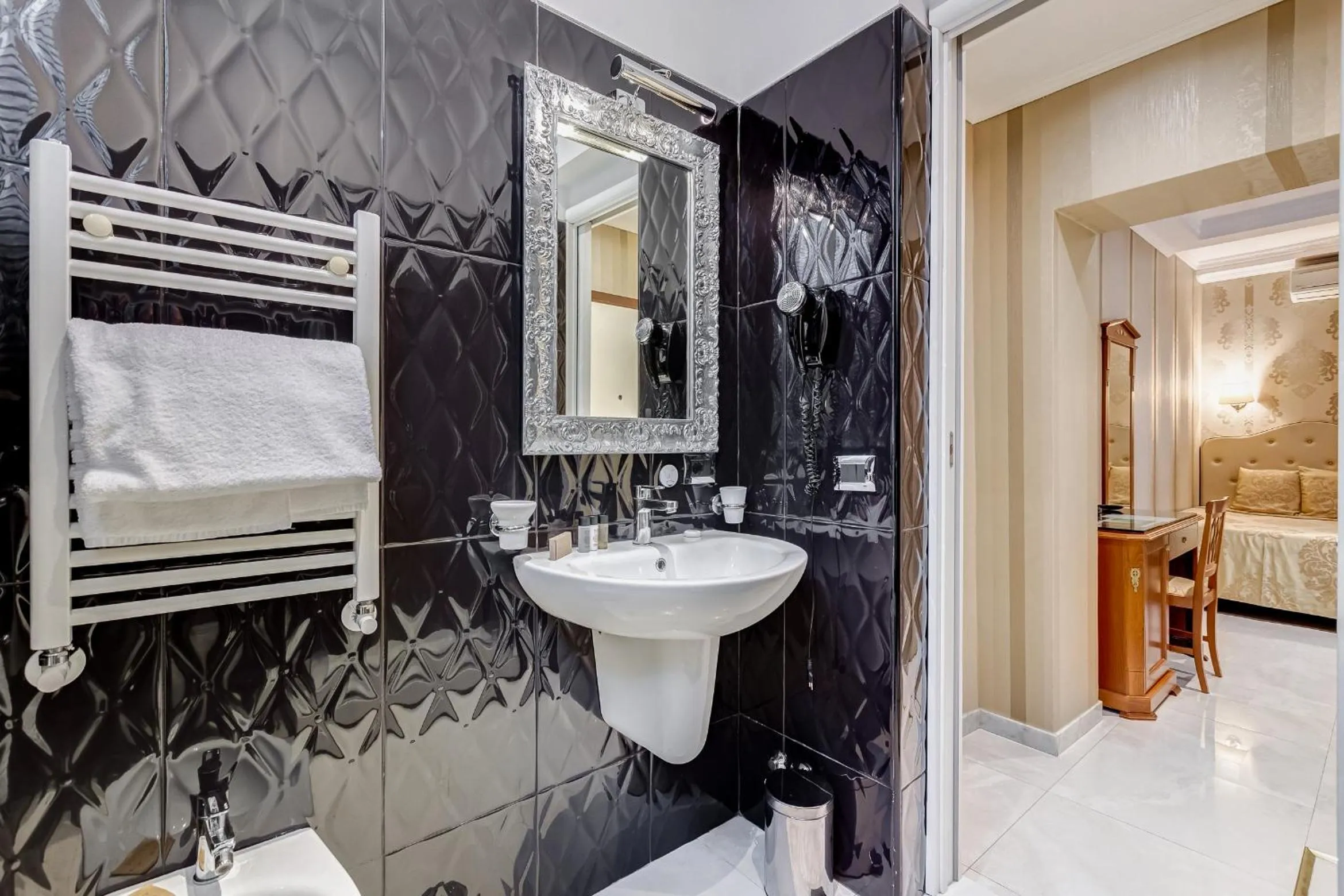 Bathroom in Navona Queen Rooftop