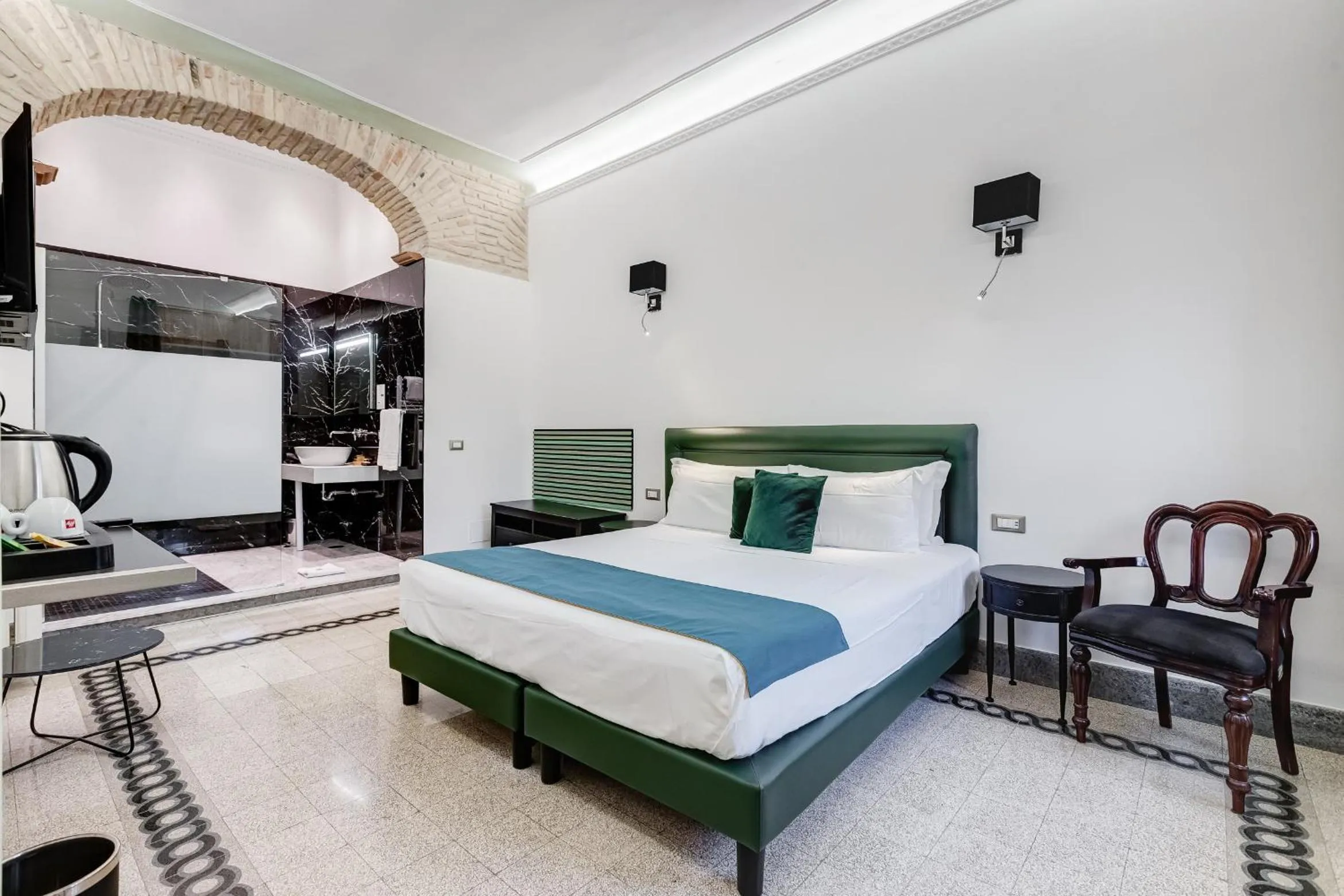 Bedroom, Bed in Navona Queen Rooftop