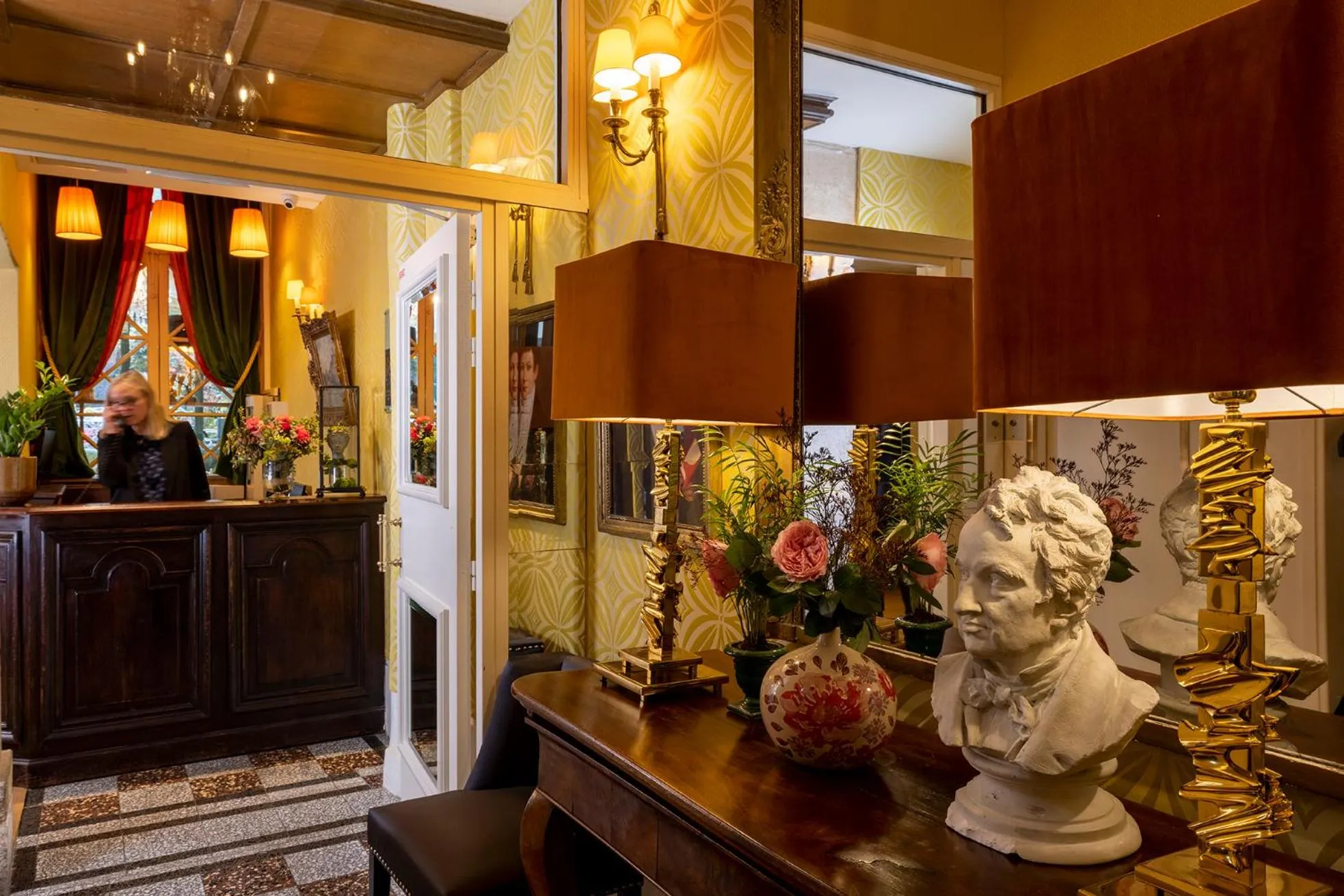 Decorative detail in Hôtel Des Marronniers