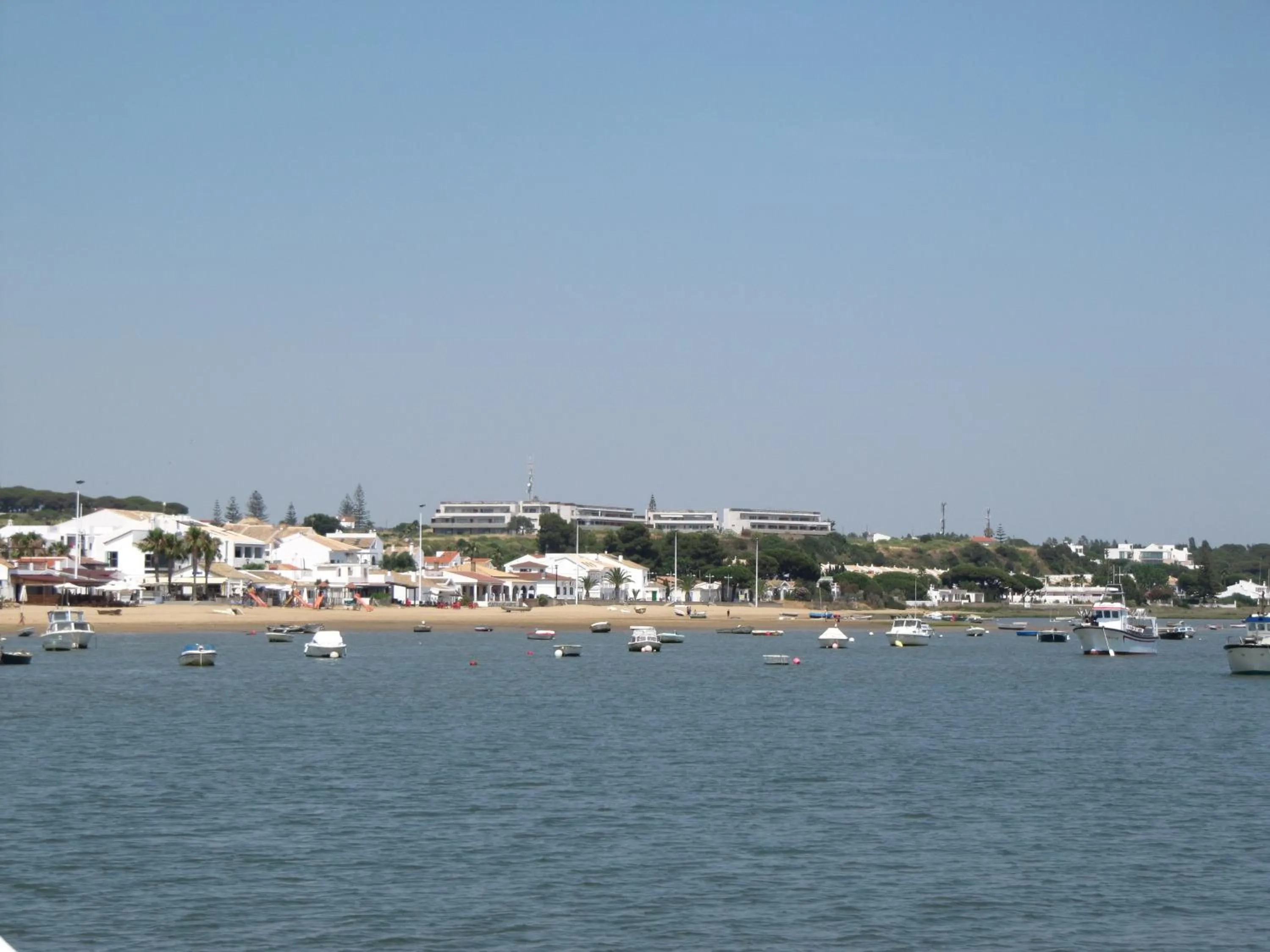 Area and facilities in Life Apartments El Rompido