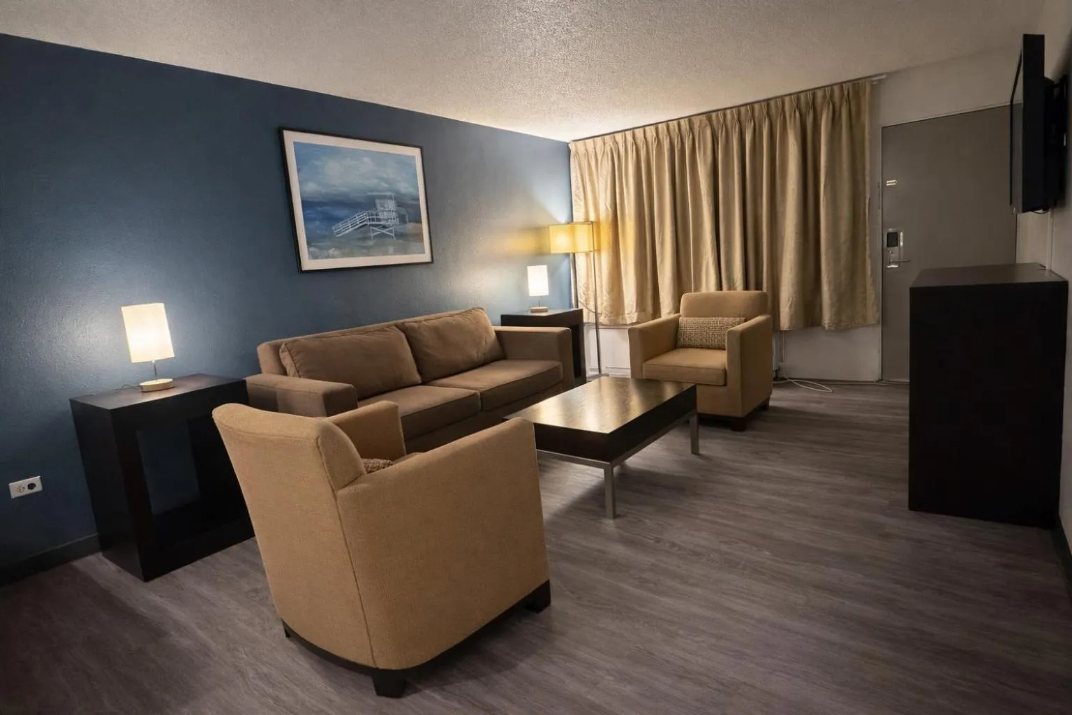 Living room in Express Inn & Suites
