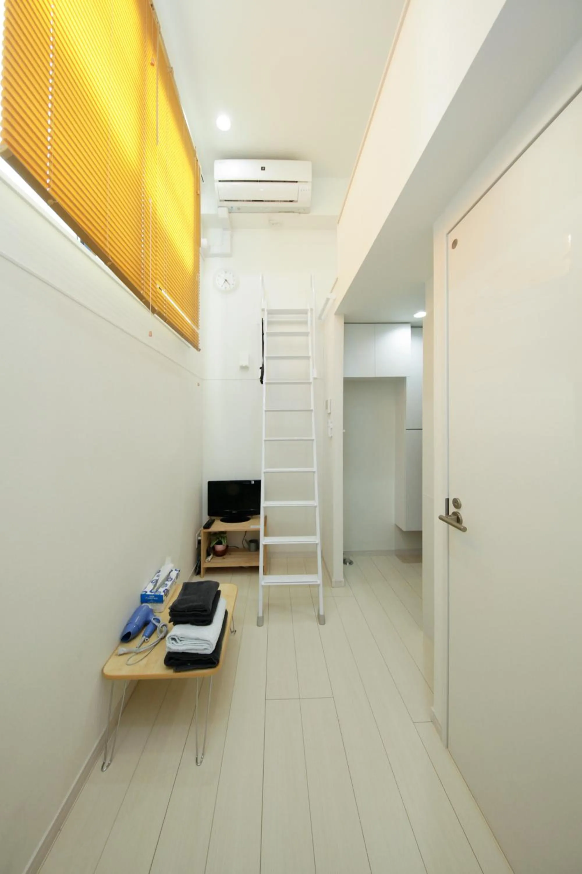 Nano North Shinjuku Apartment by Tranova