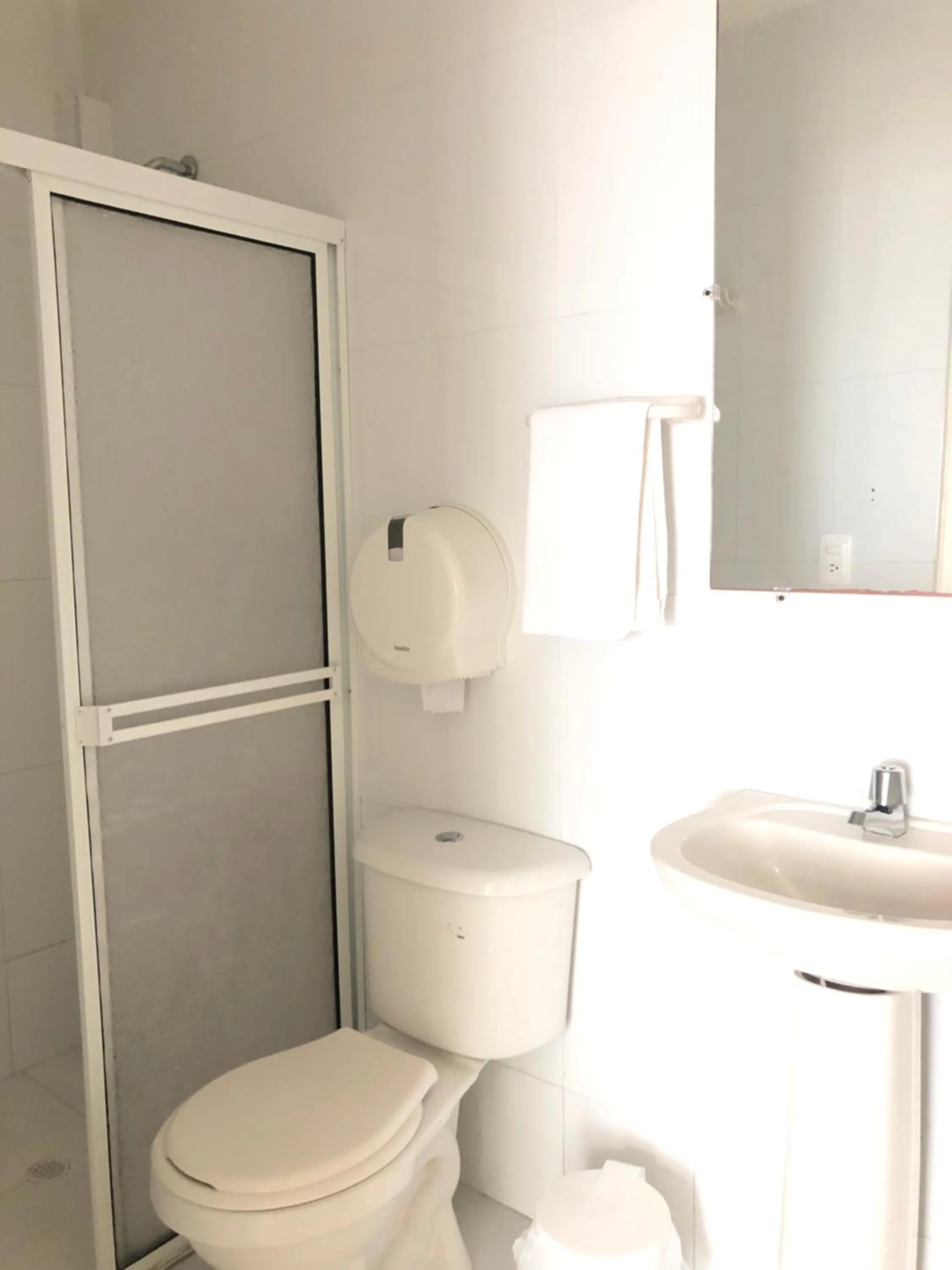 Toilet in Hotel Balcones de Bocagrande