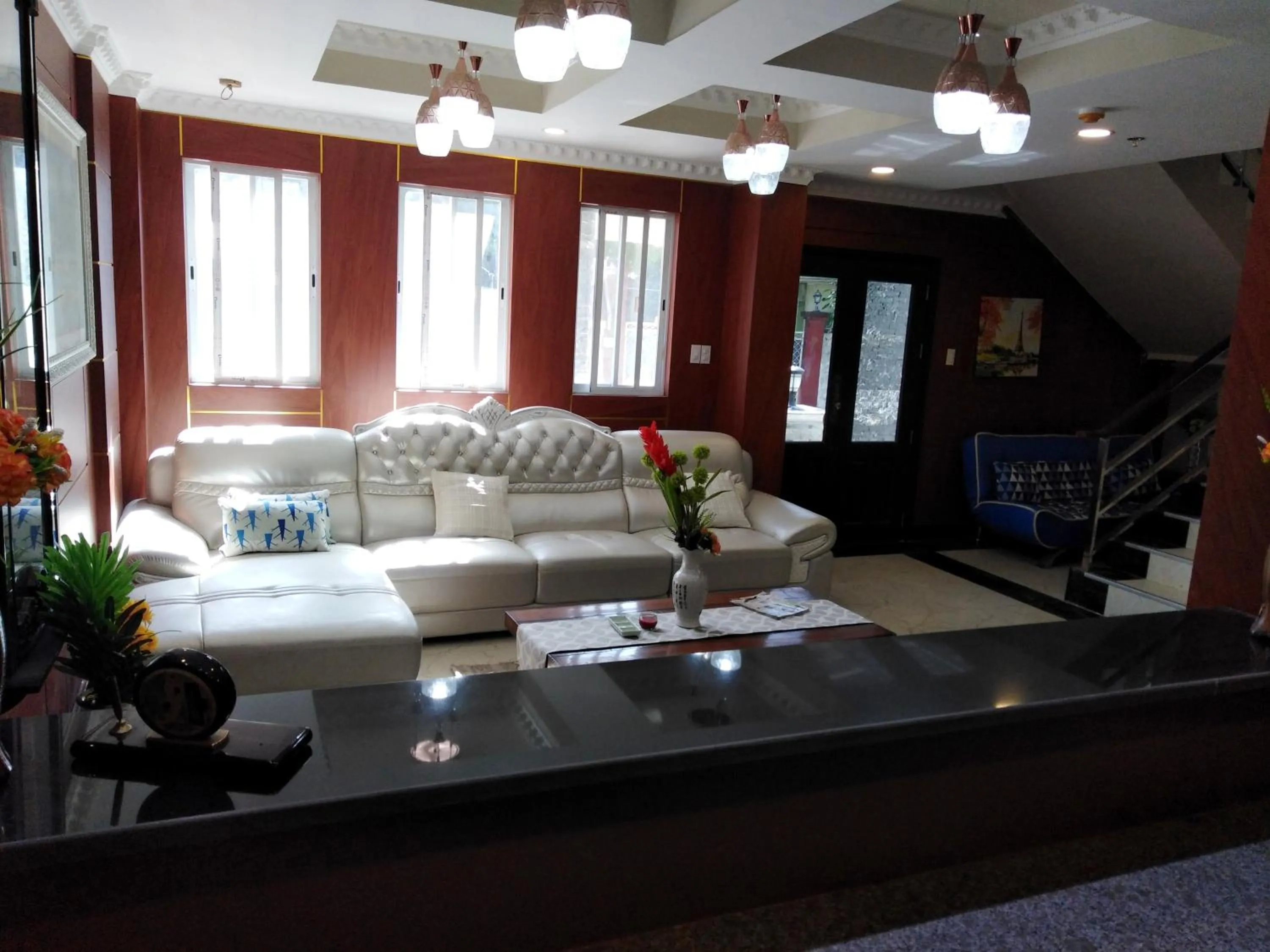 Lobby or reception in Venezia Suites Hotel Iloilo