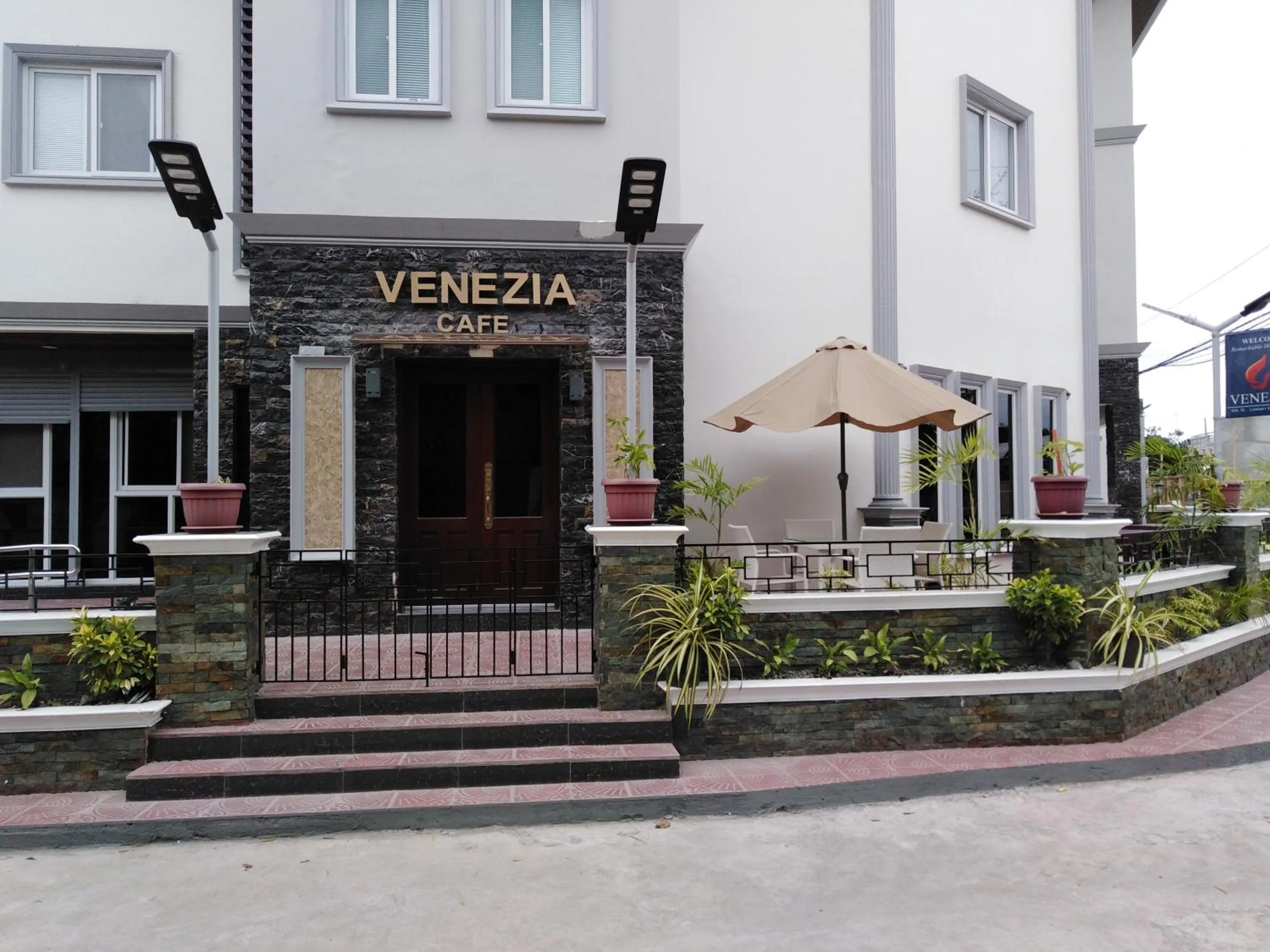 Property building in Venezia Suites Hotel Iloilo