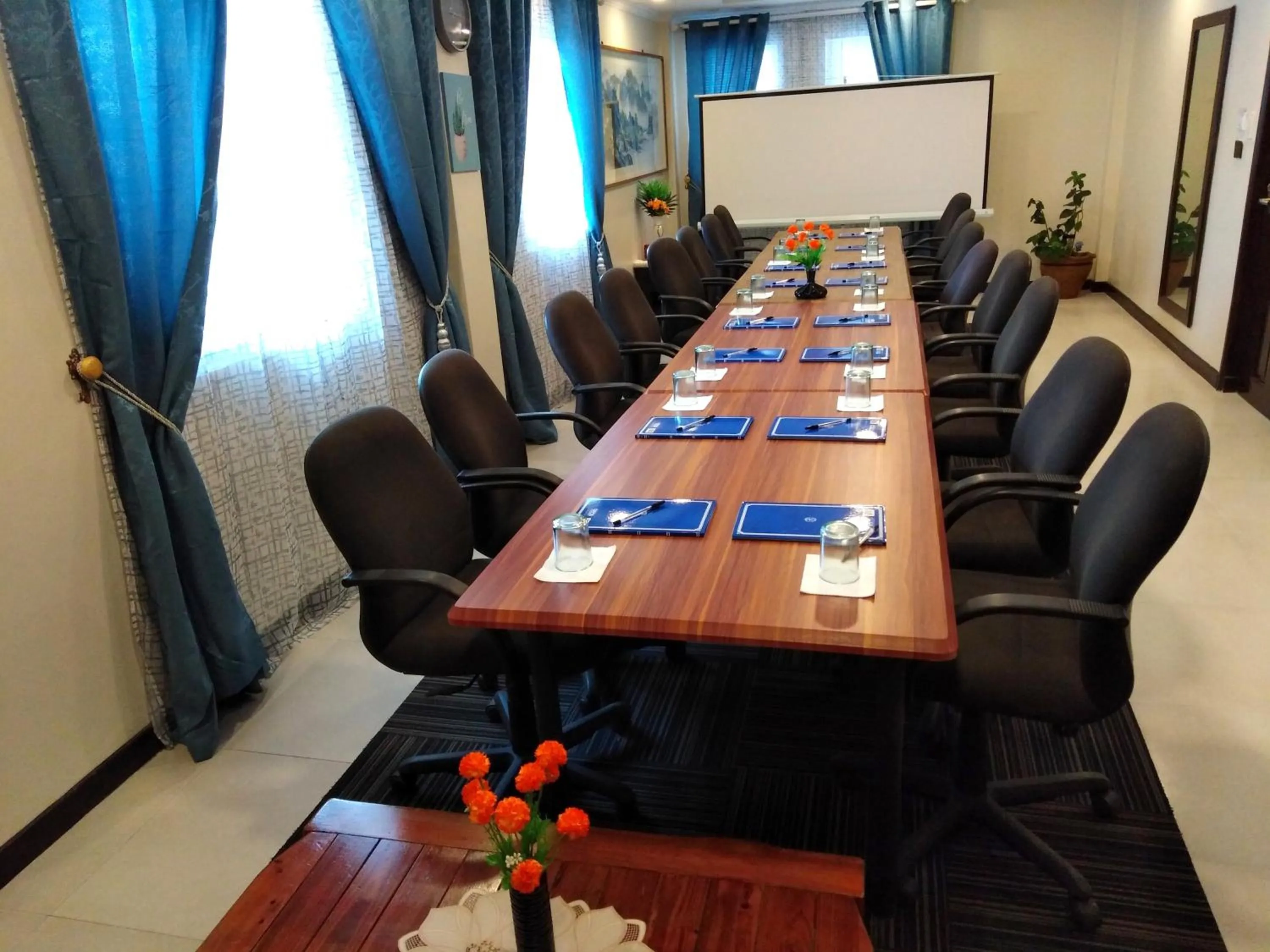 Meeting/conference room in Venezia Suites Hotel Iloilo