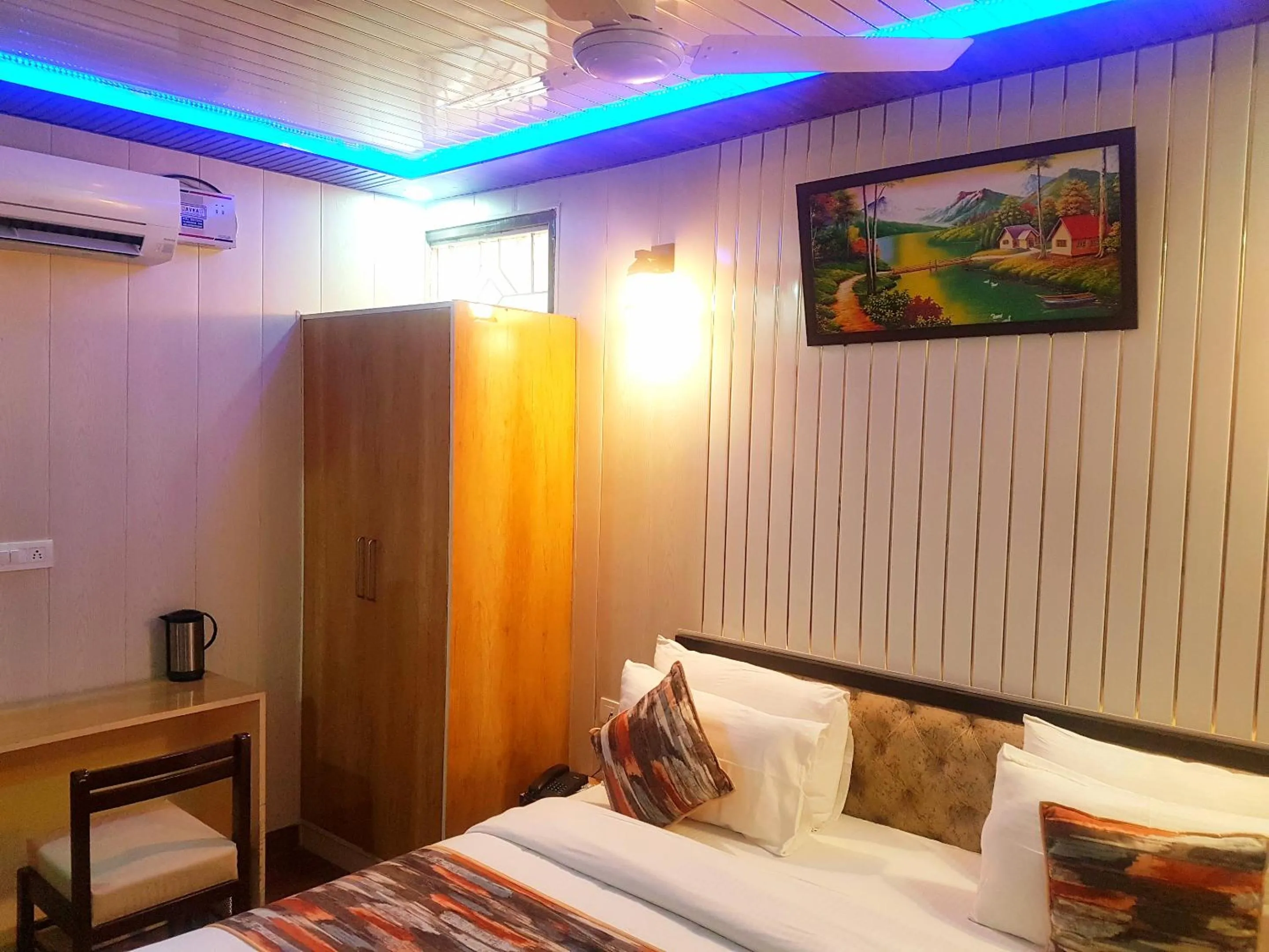 Bedroom in Hotel Bamboo Castle