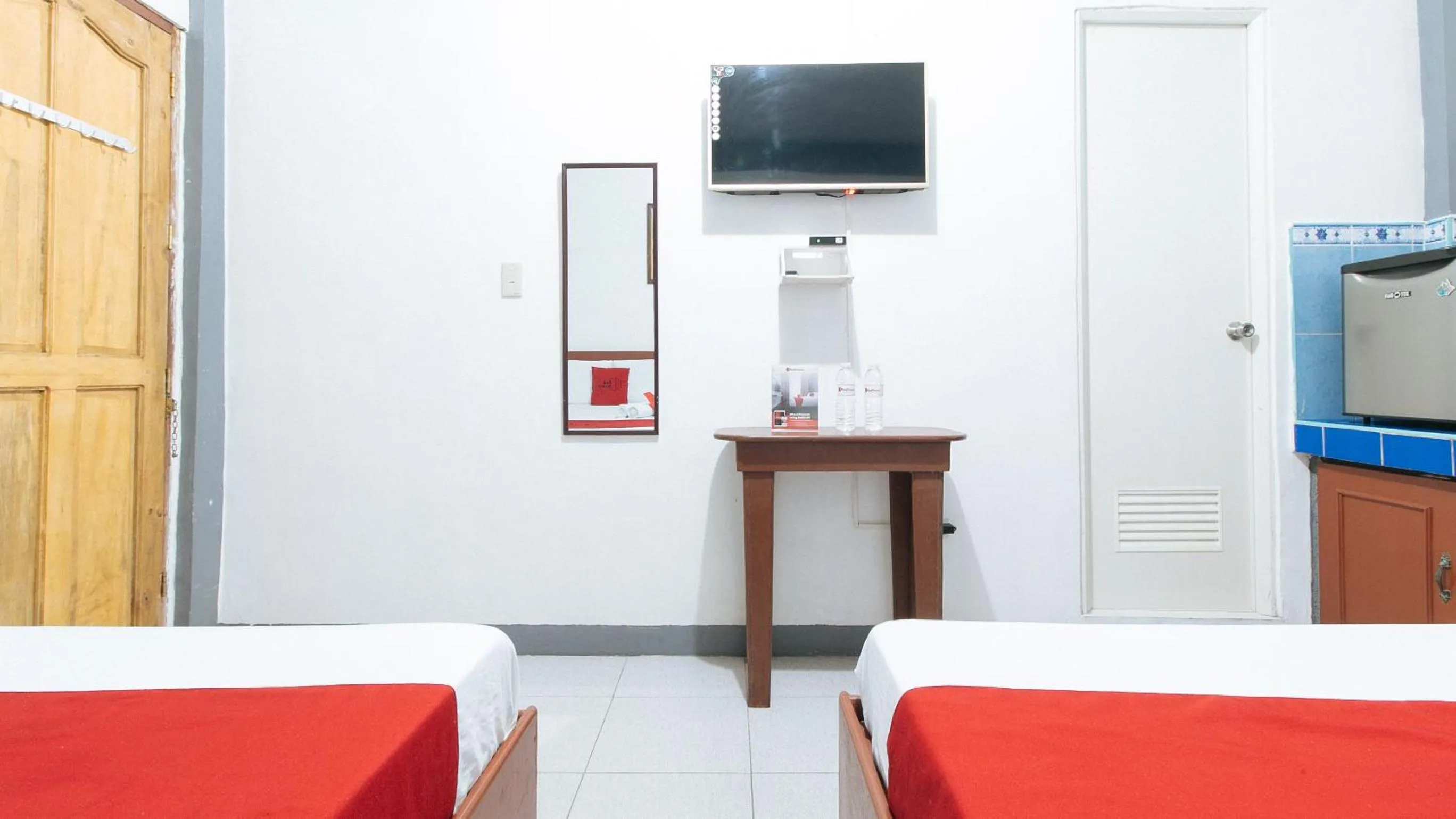 Bed in RedDoorz at A&F C5 Pinagsama Taguig