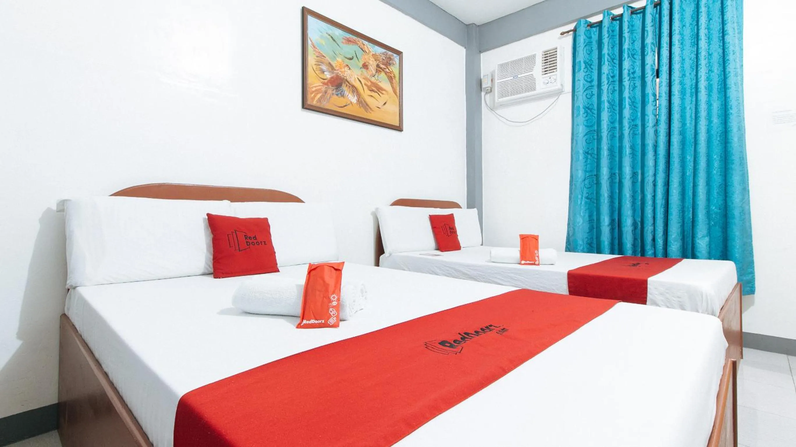 Bed in RedDoorz at A&F C5 Pinagsama Taguig