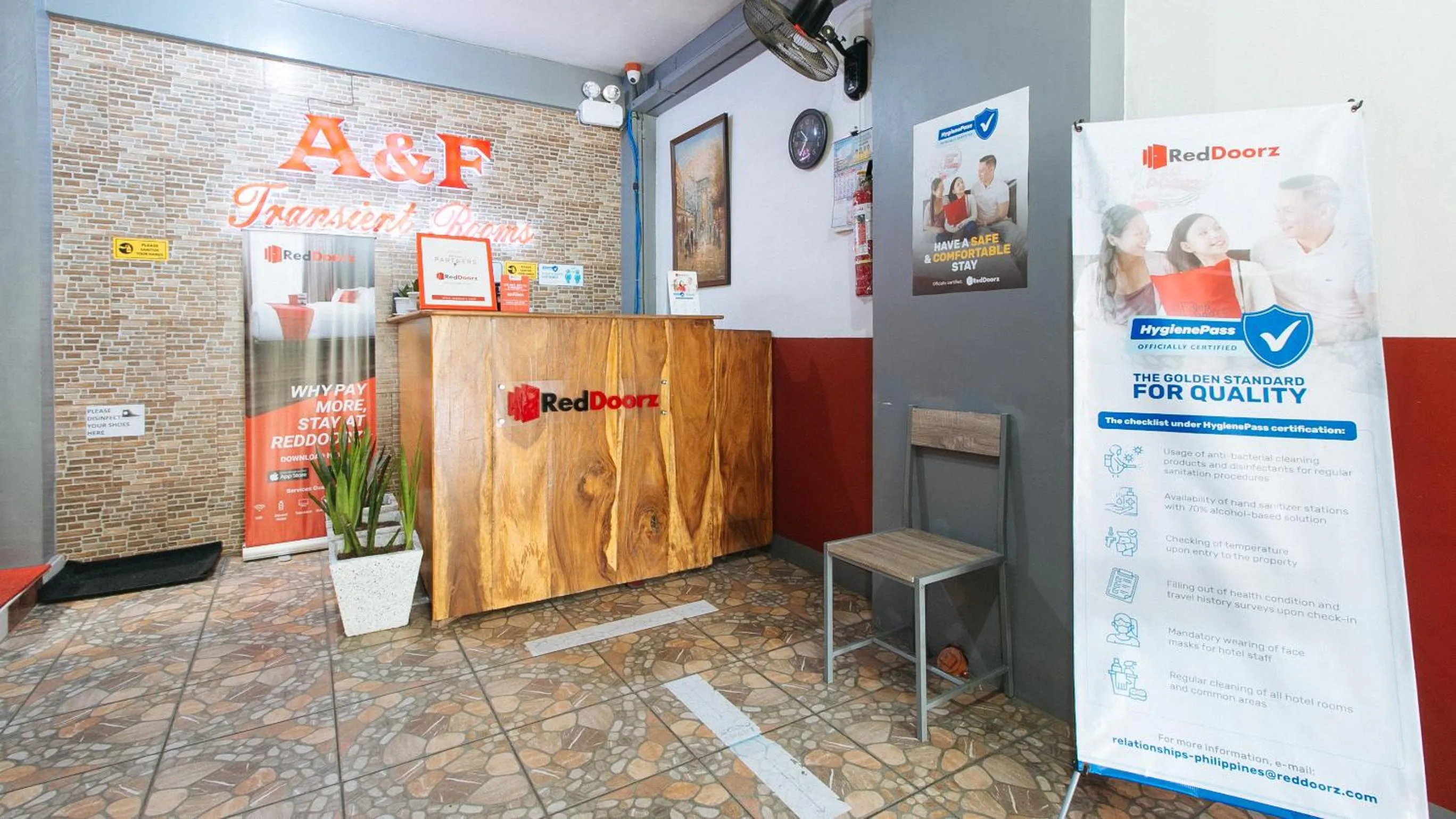 Property logo or sign in RedDoorz at A&F C5 Pinagsama Taguig