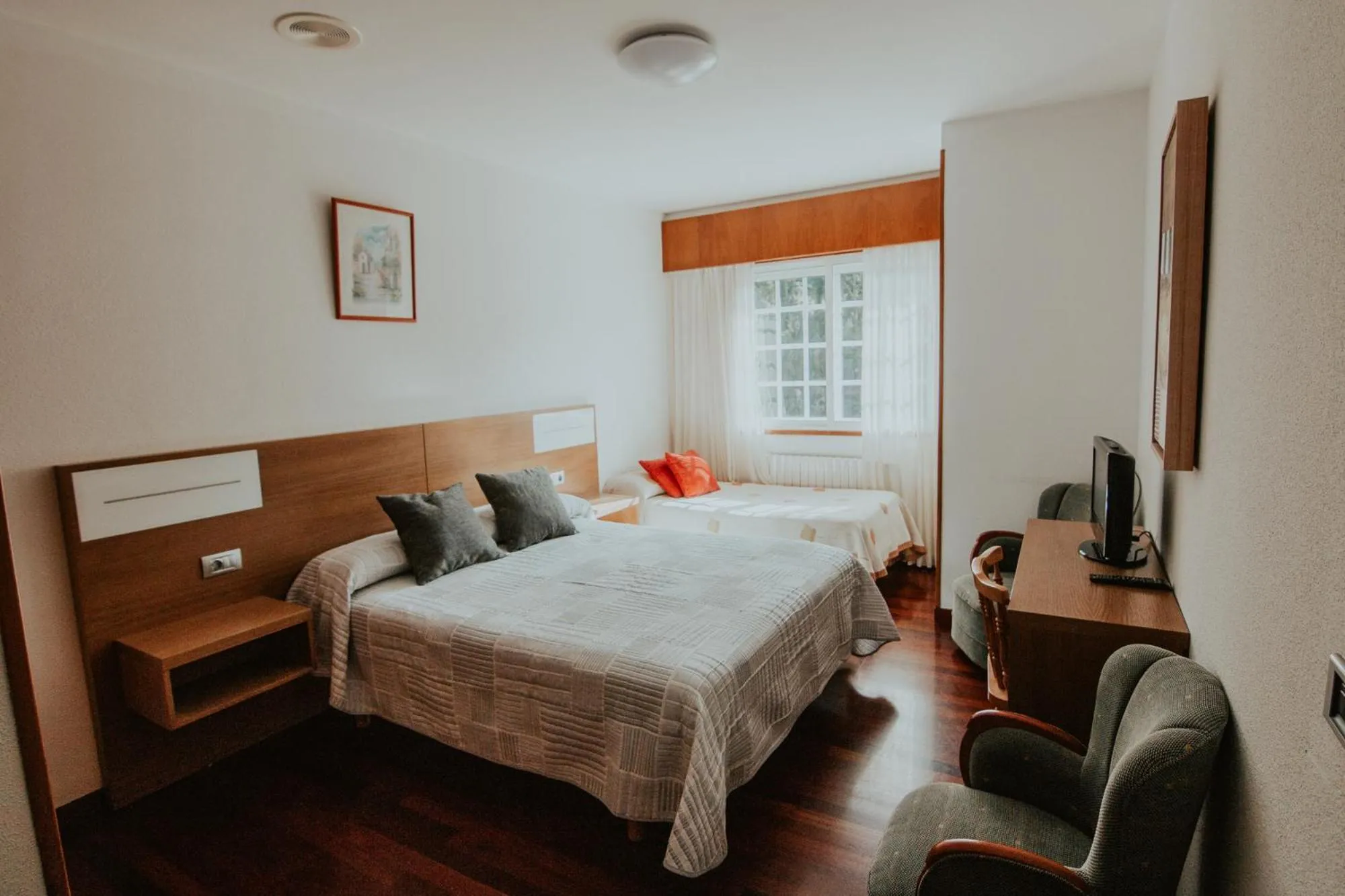 Photo of the whole room, Bed in Hotel A Veiga