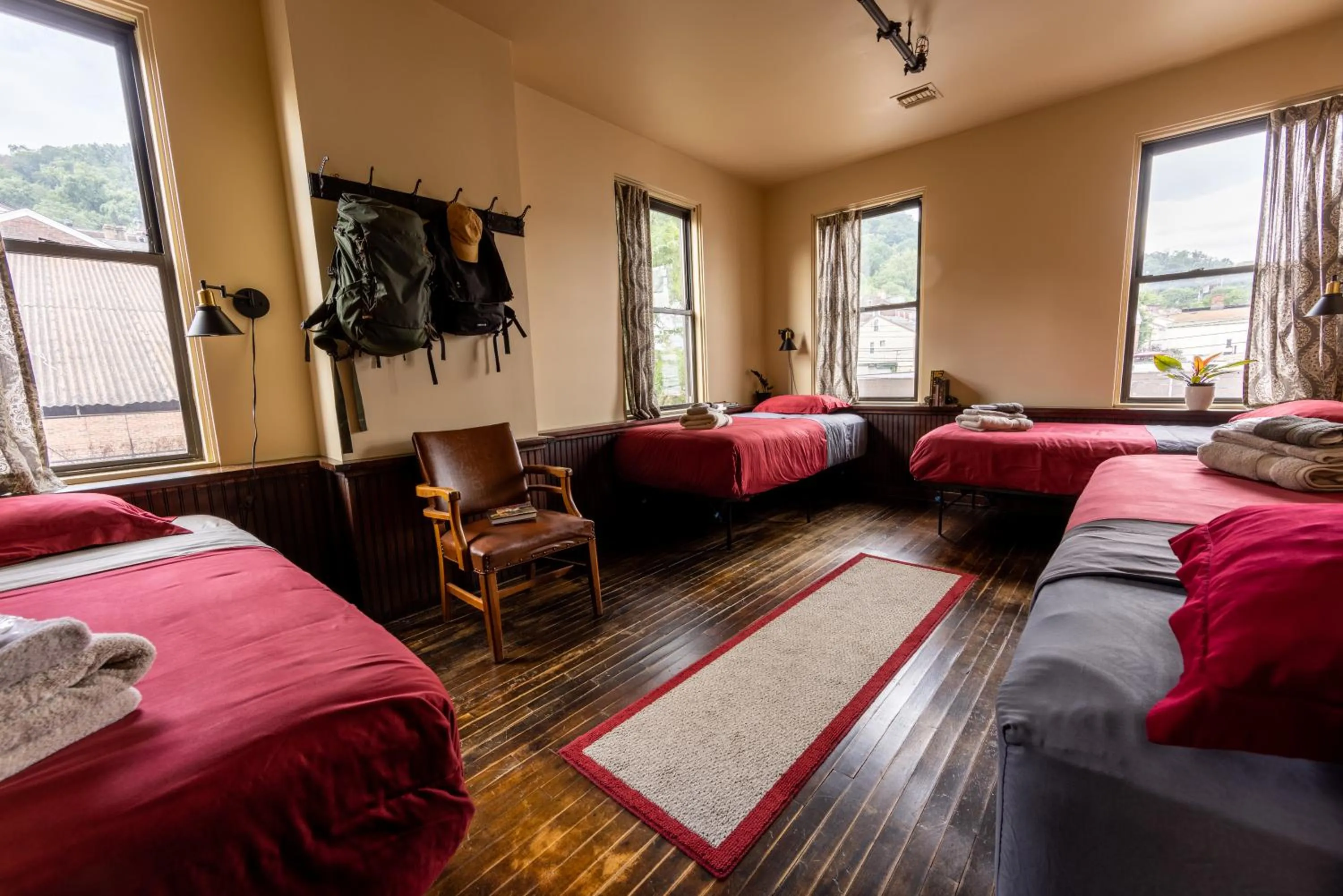 Bed in Traveler's Rest Hotel