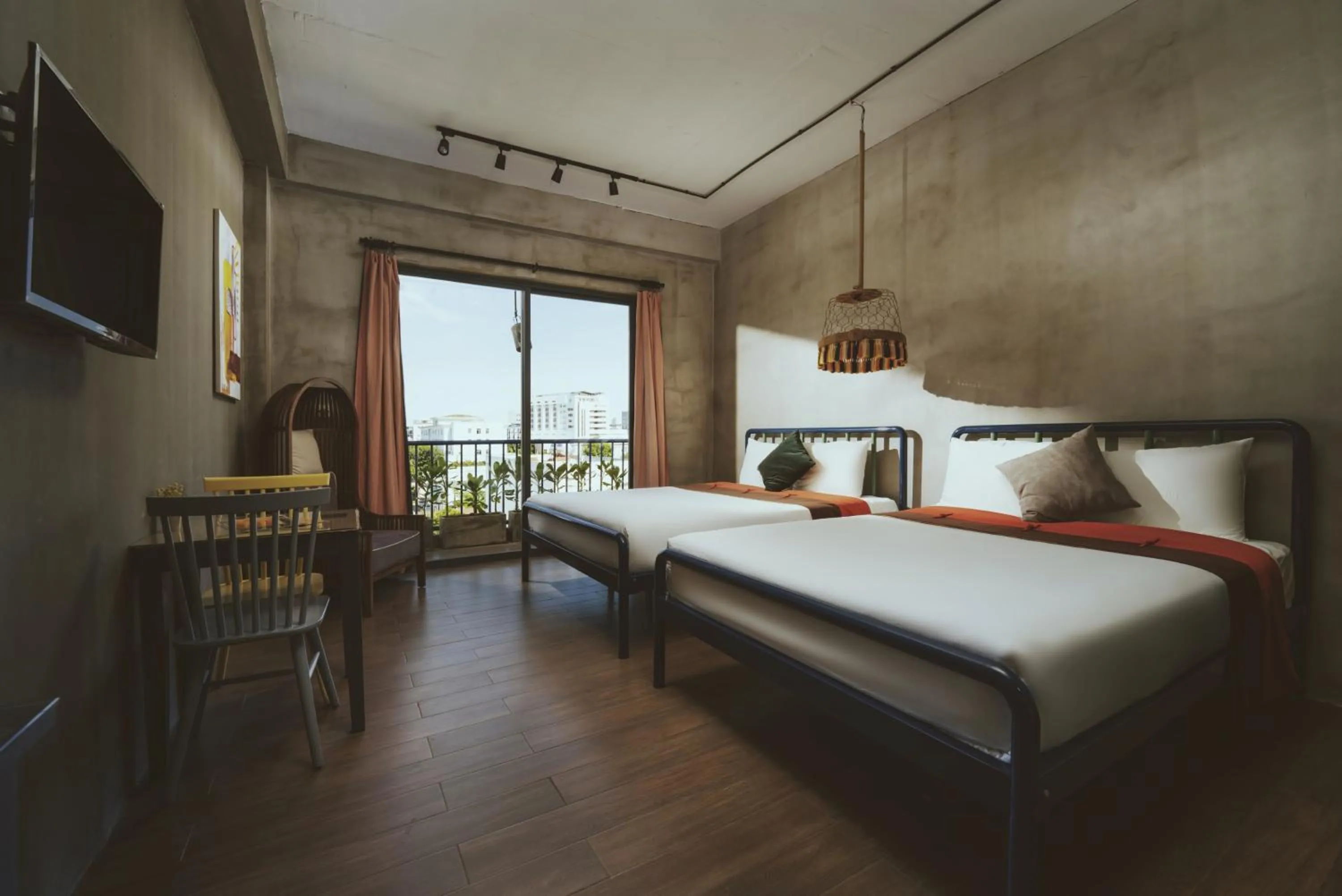 Photo of the whole room, Bed in La Maison Des Délices