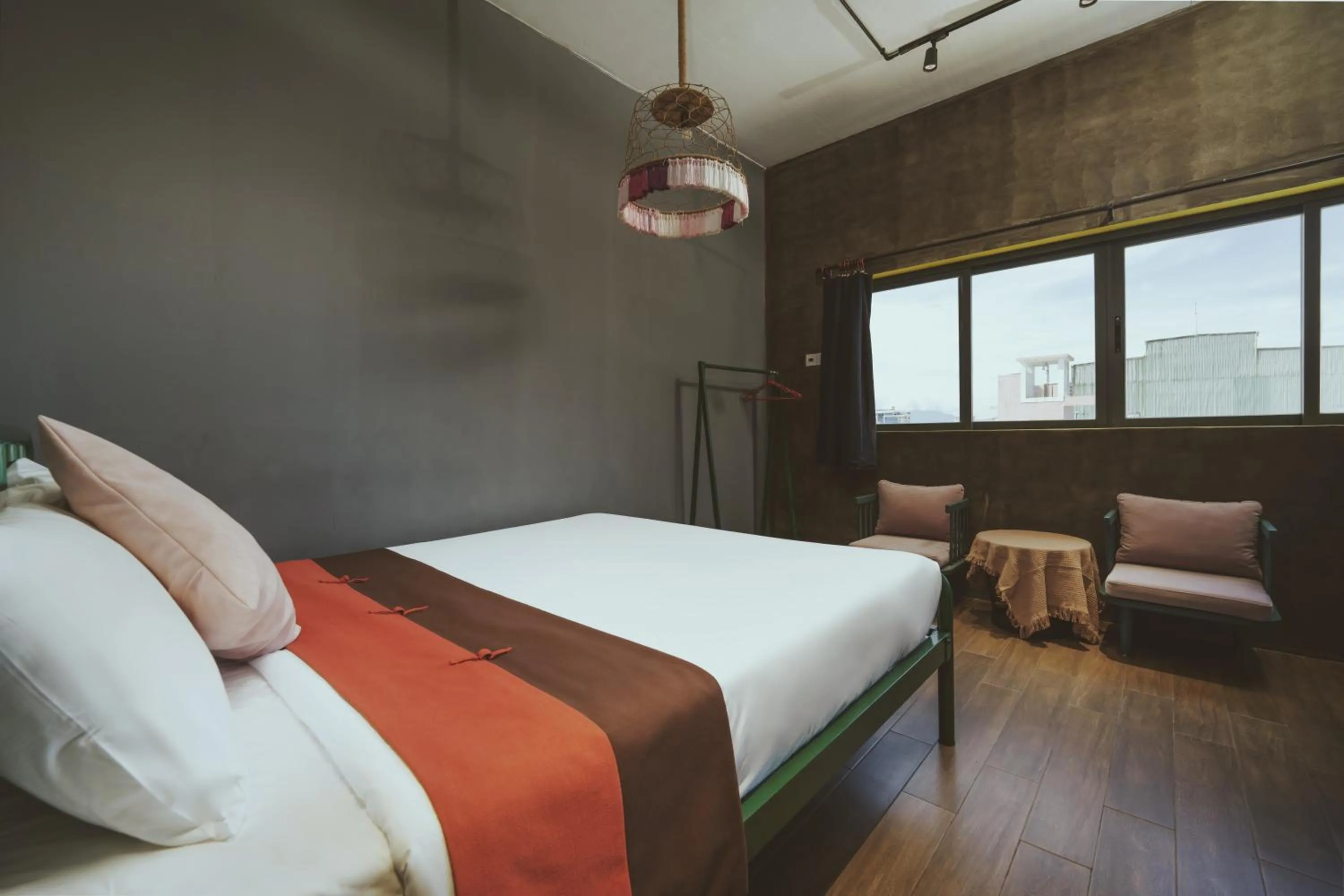 Photo of the whole room, Bed in La Maison Des Délices