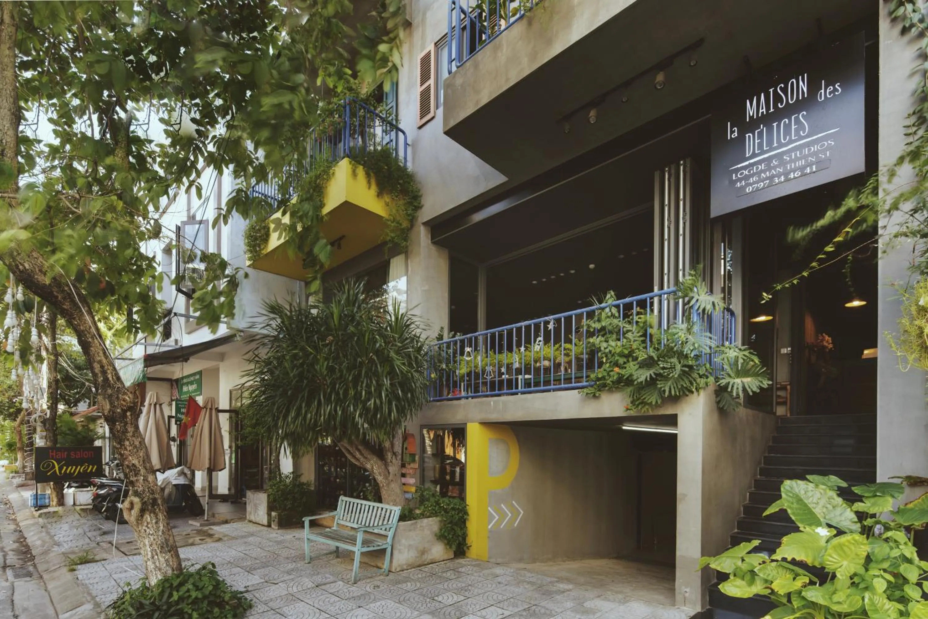 Property building in La Maison Des Délices