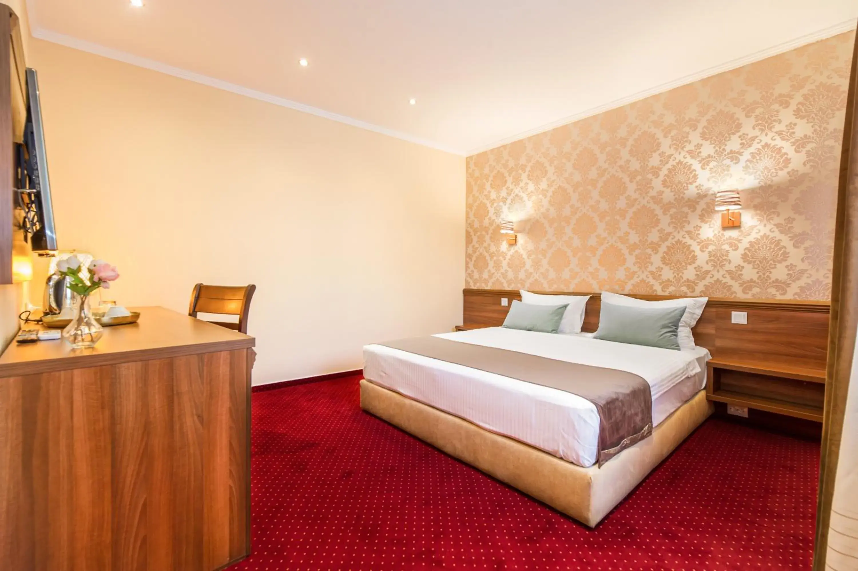 Superior King Room in BUCUR 9 Superior King Room in BUCUR 9