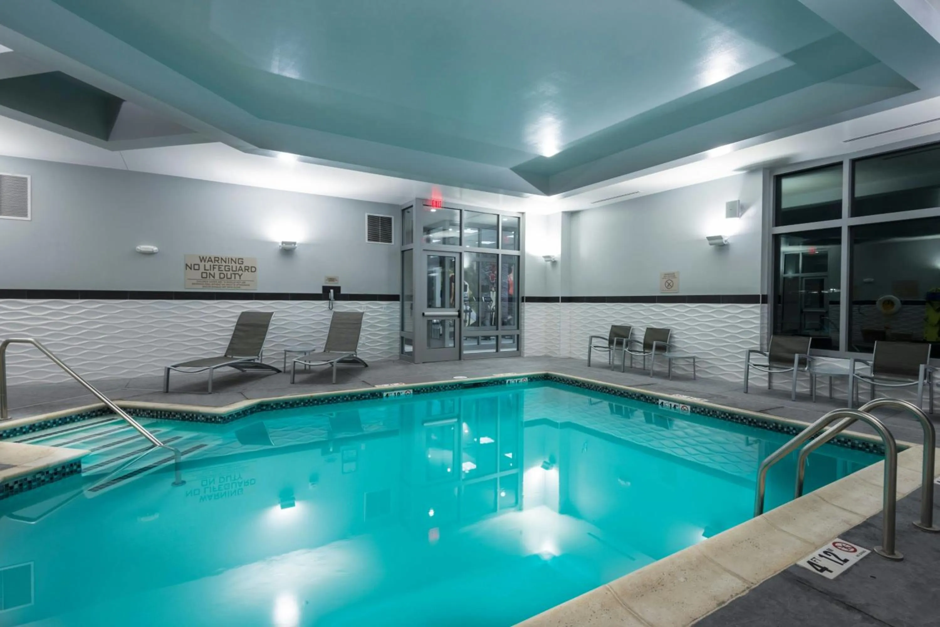 Swimming pool in Residence Inn by Marriott Boston Needham