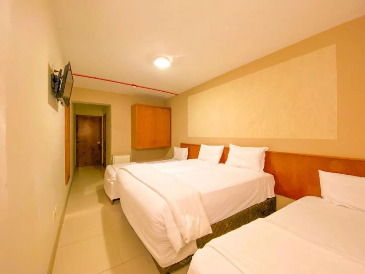 Bed in Hotel Verde Plaza