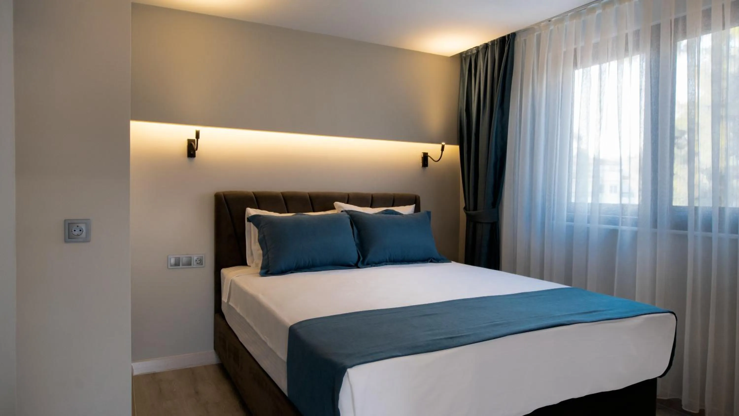 Bedroom, Bed in OPERA SUITES Apart Hotel