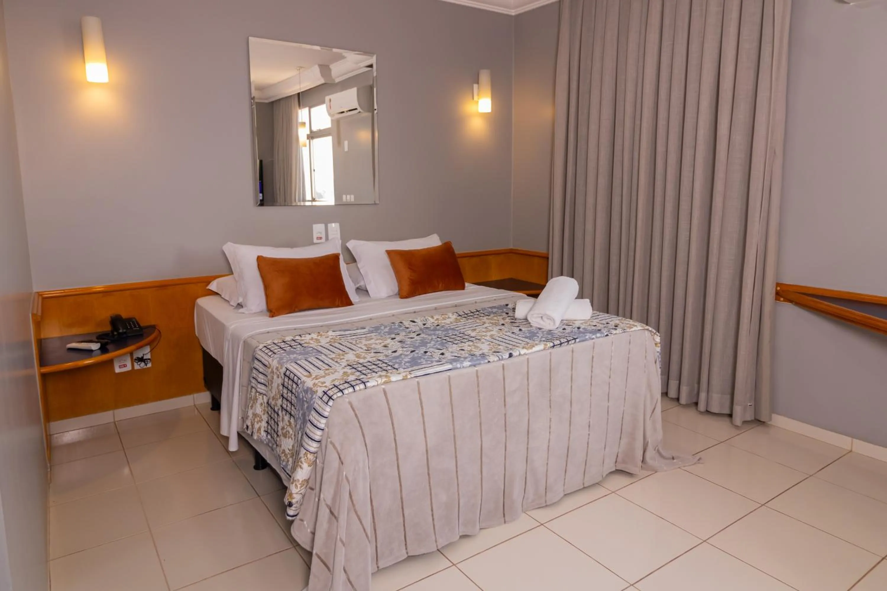 Bed in Honorato Hotel by - Easy Hotéis