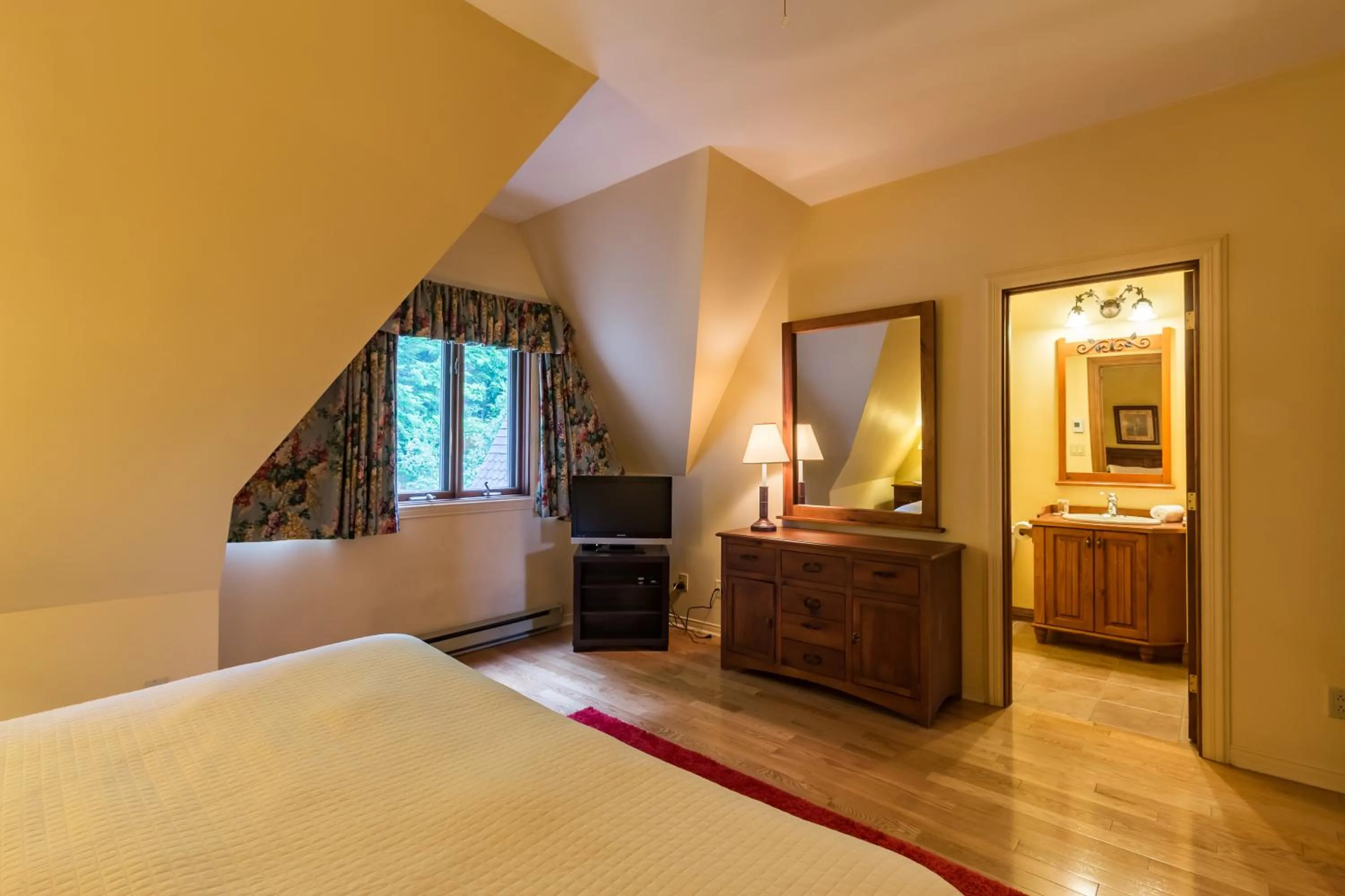Bed in Le Plateau by Rendez-Vous Mont-Tremblant