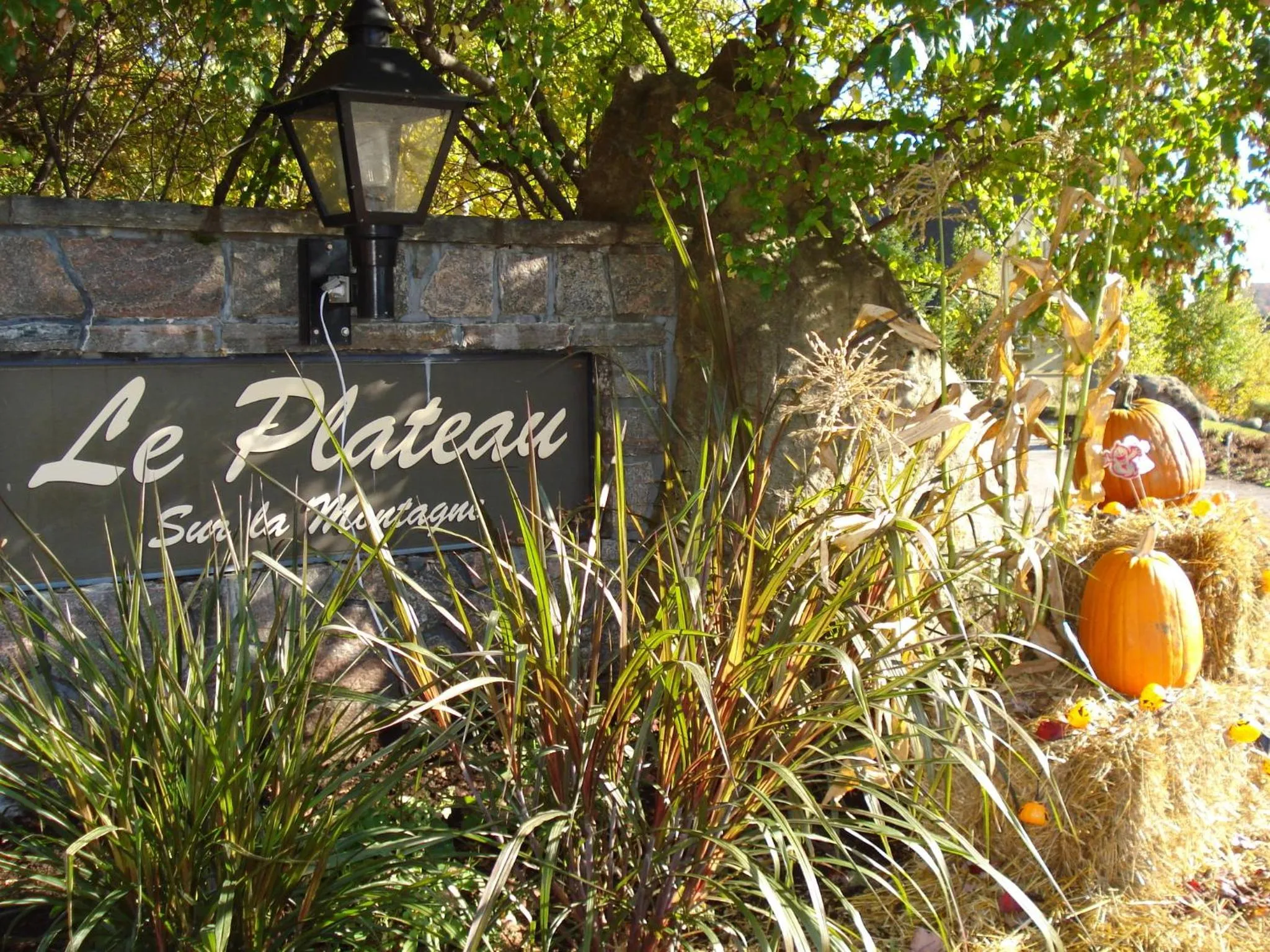 Facade/entrance in Le Plateau by Rendez-Vous Mont-Tremblant