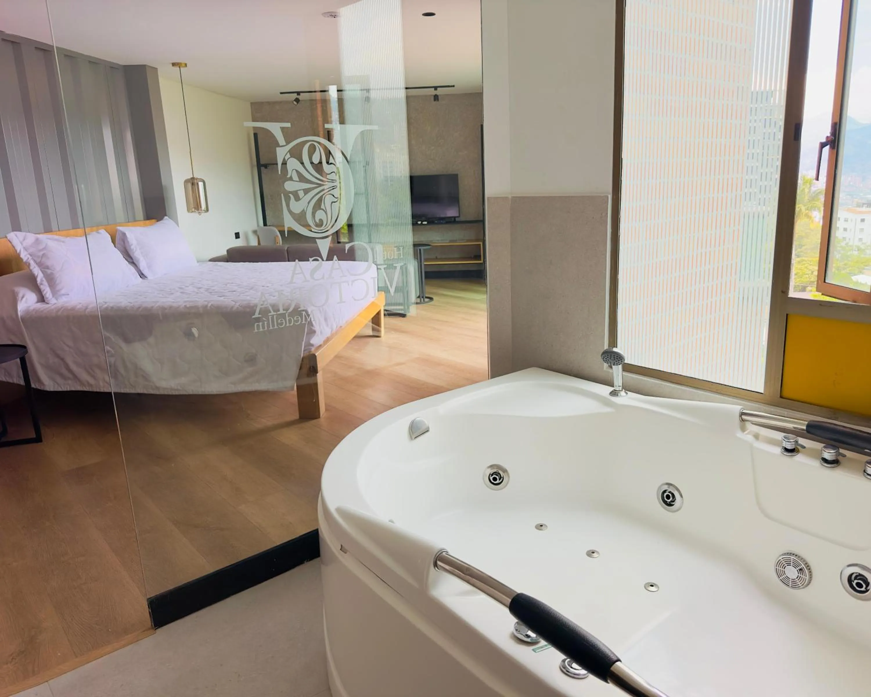 Bath, Bed in Hotel Casa Victoria