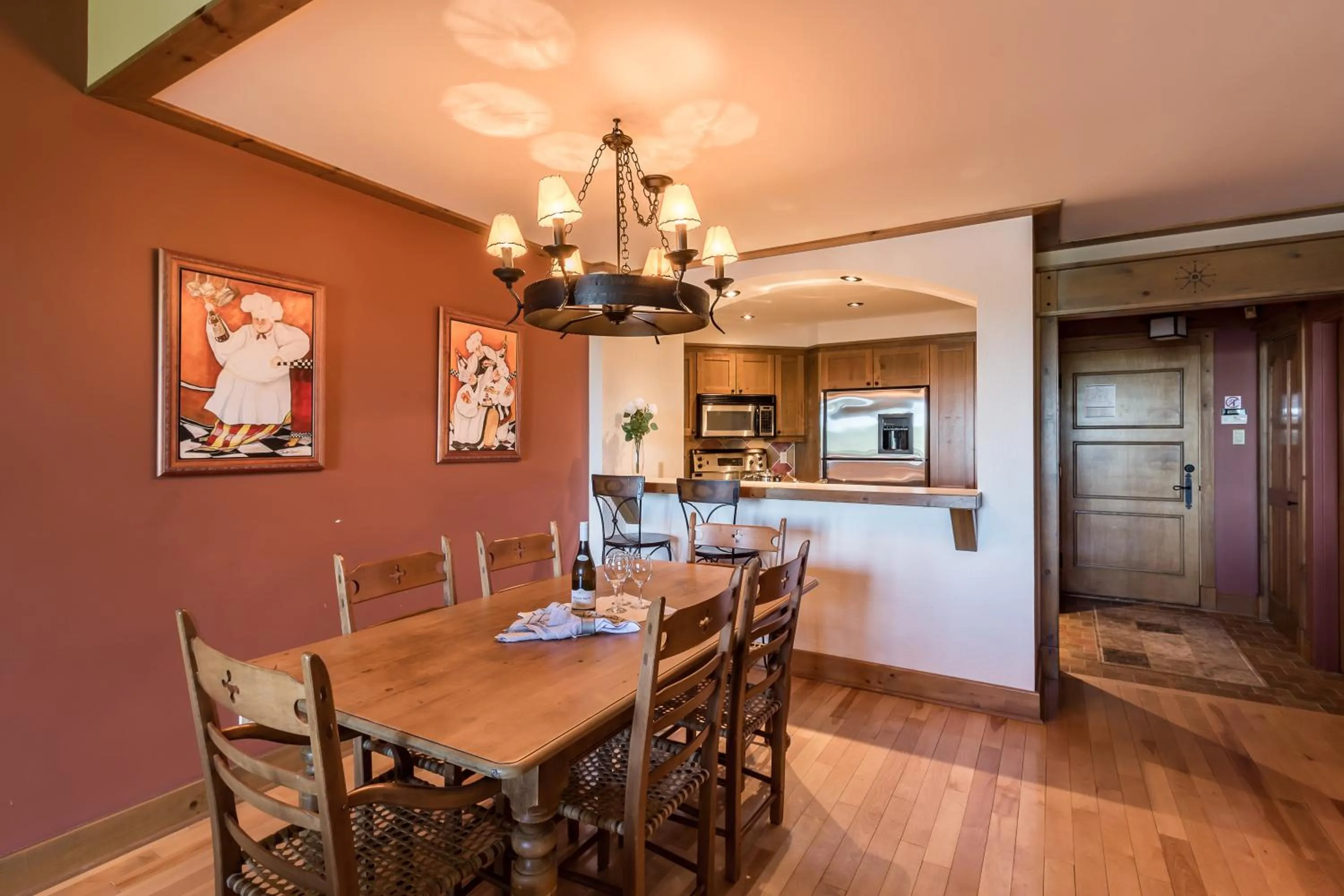 Kitchen or kitchenette in L'Équinoxe Rendez-Vous Mont-Tremblant