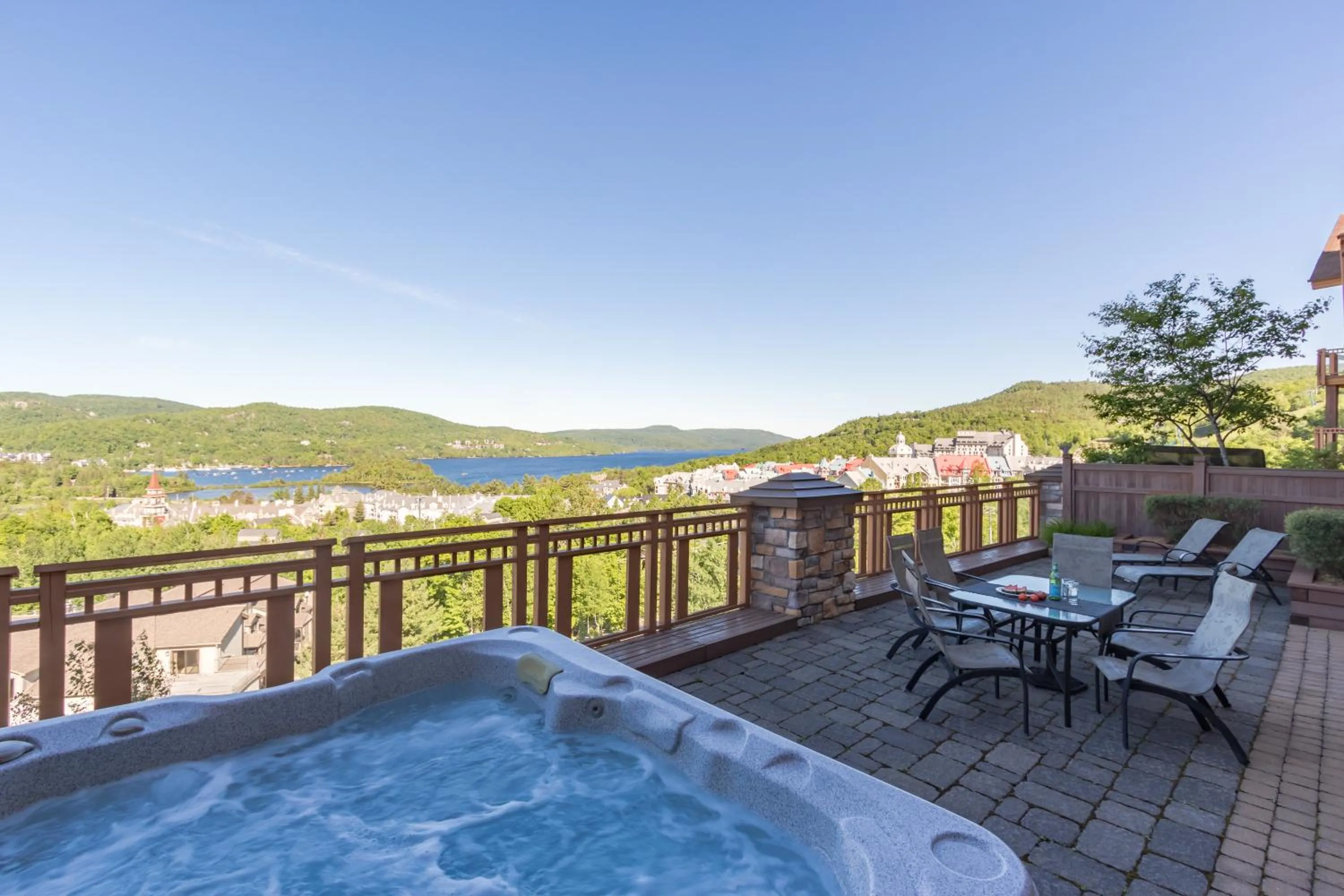 Day in L'Altitude by Rendez-Vous Mont-Tremblant