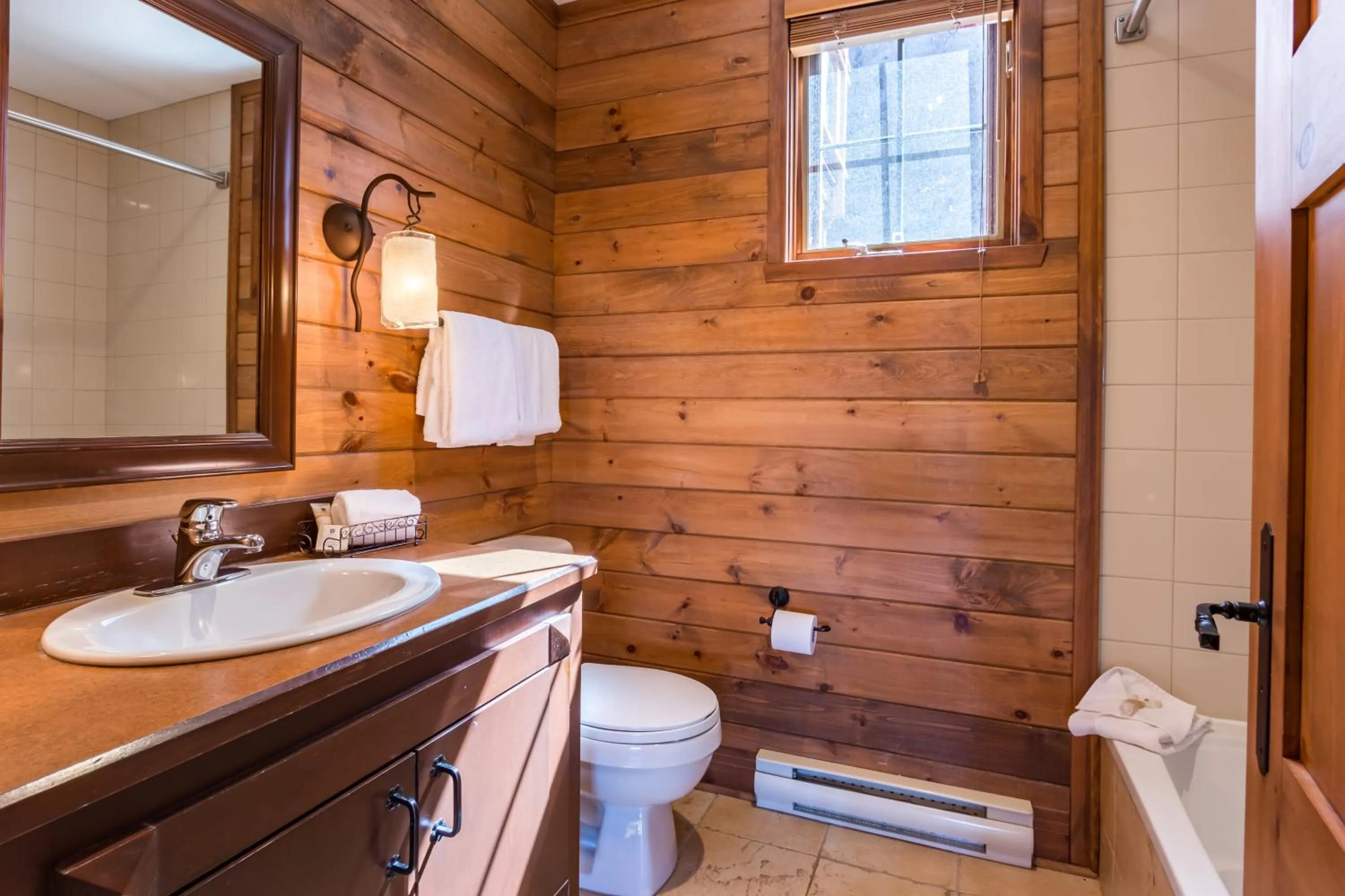 Bathroom in L'Altitude by Rendez-Vous Mont-Tremblant