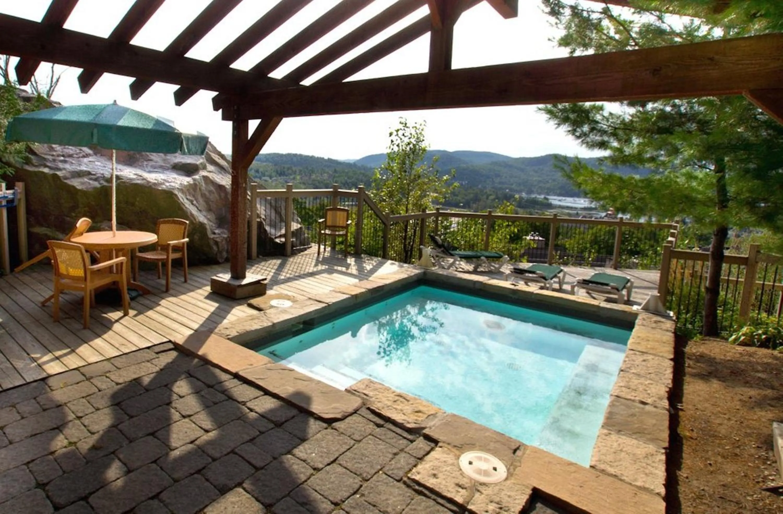 Area and facilities in L'Altitude by Rendez-Vous Mont-Tremblant