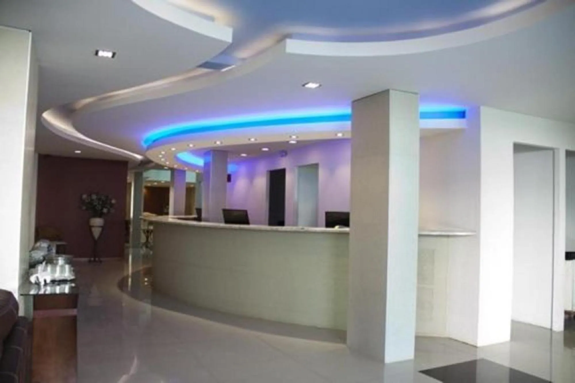 Lobby or reception in Emirates Hotel & Suites