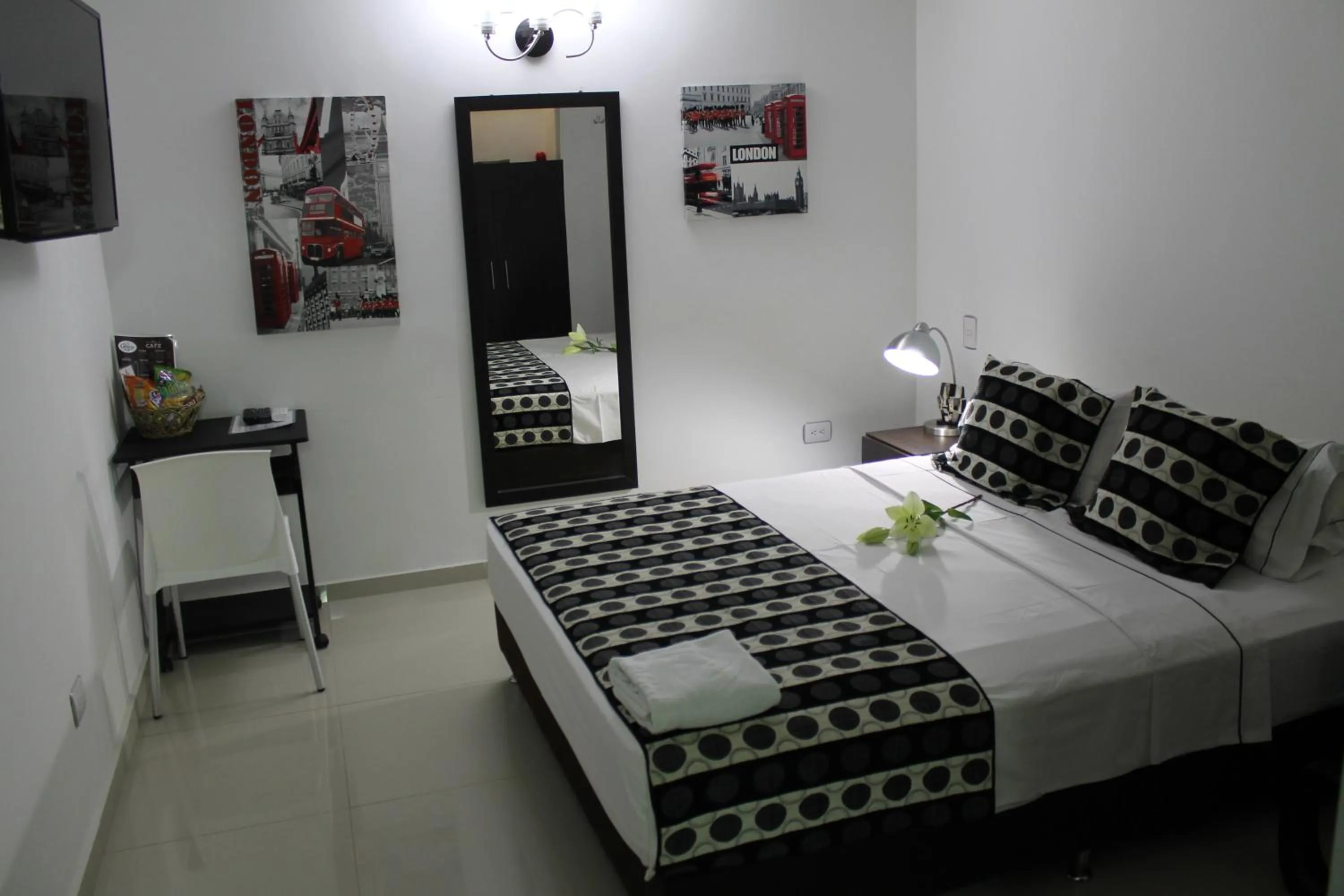 Bedroom, Bed in La Cabrera Hotel Boutique