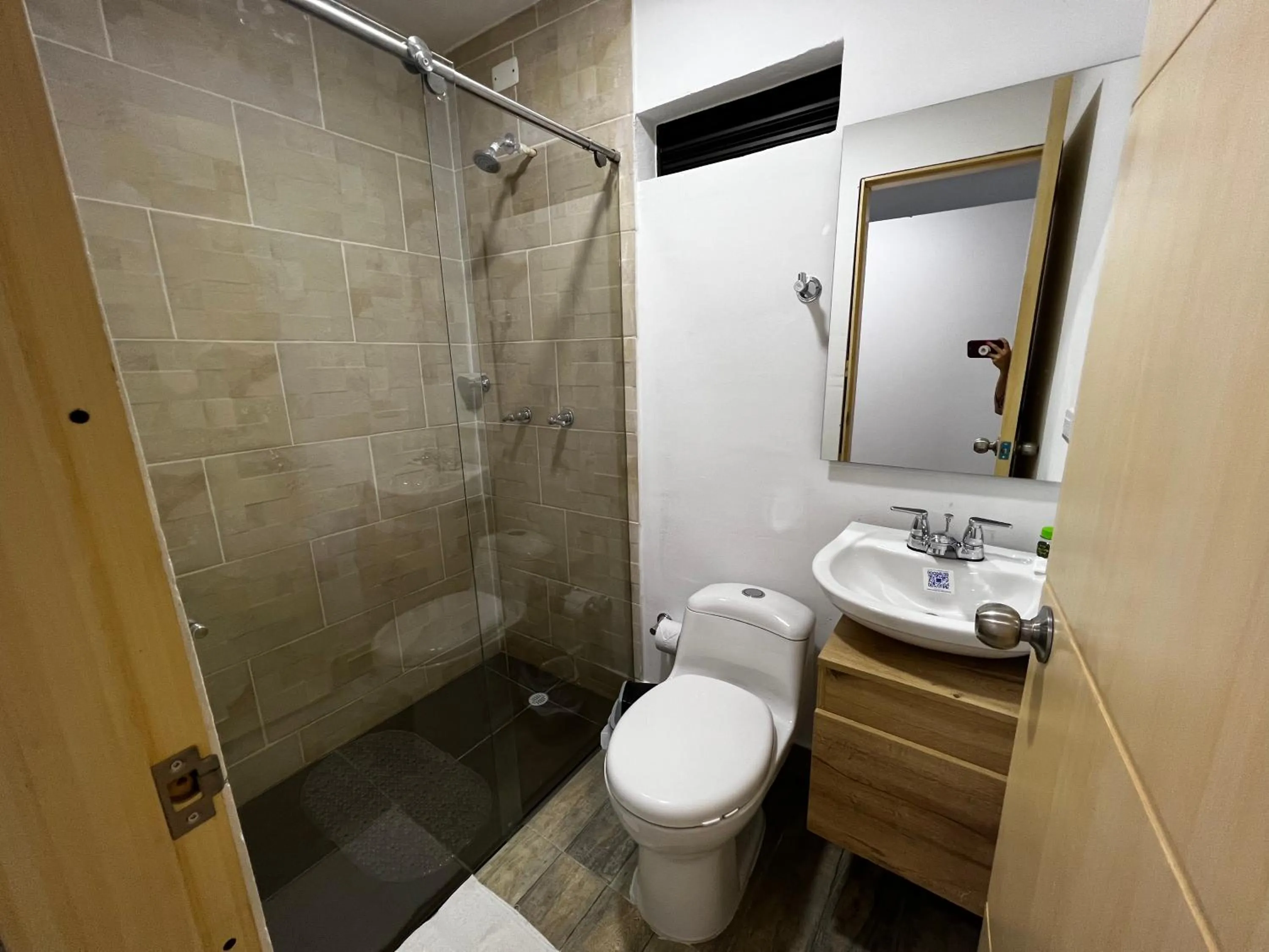 Bathroom in Corona Real