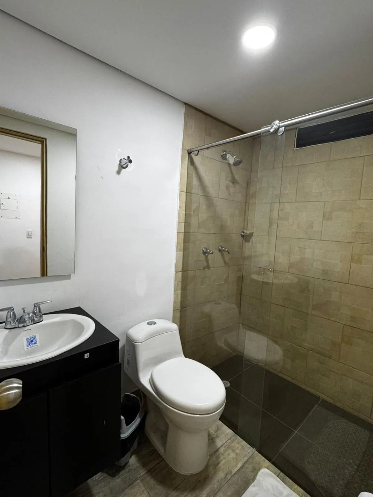 Bathroom in Corona Real