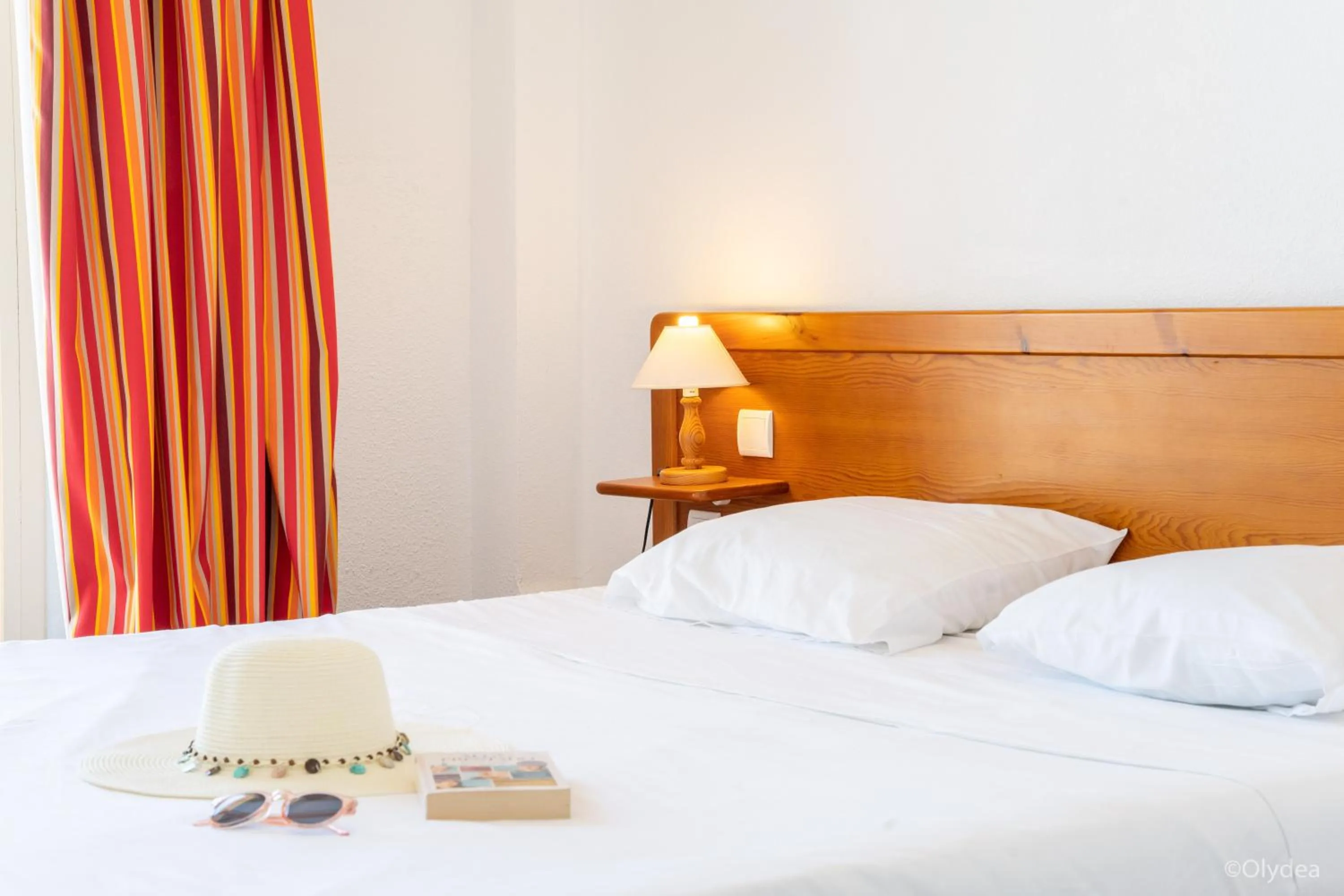 Bedroom, Bed in Olydea le Neptune Saint Pierre la mer