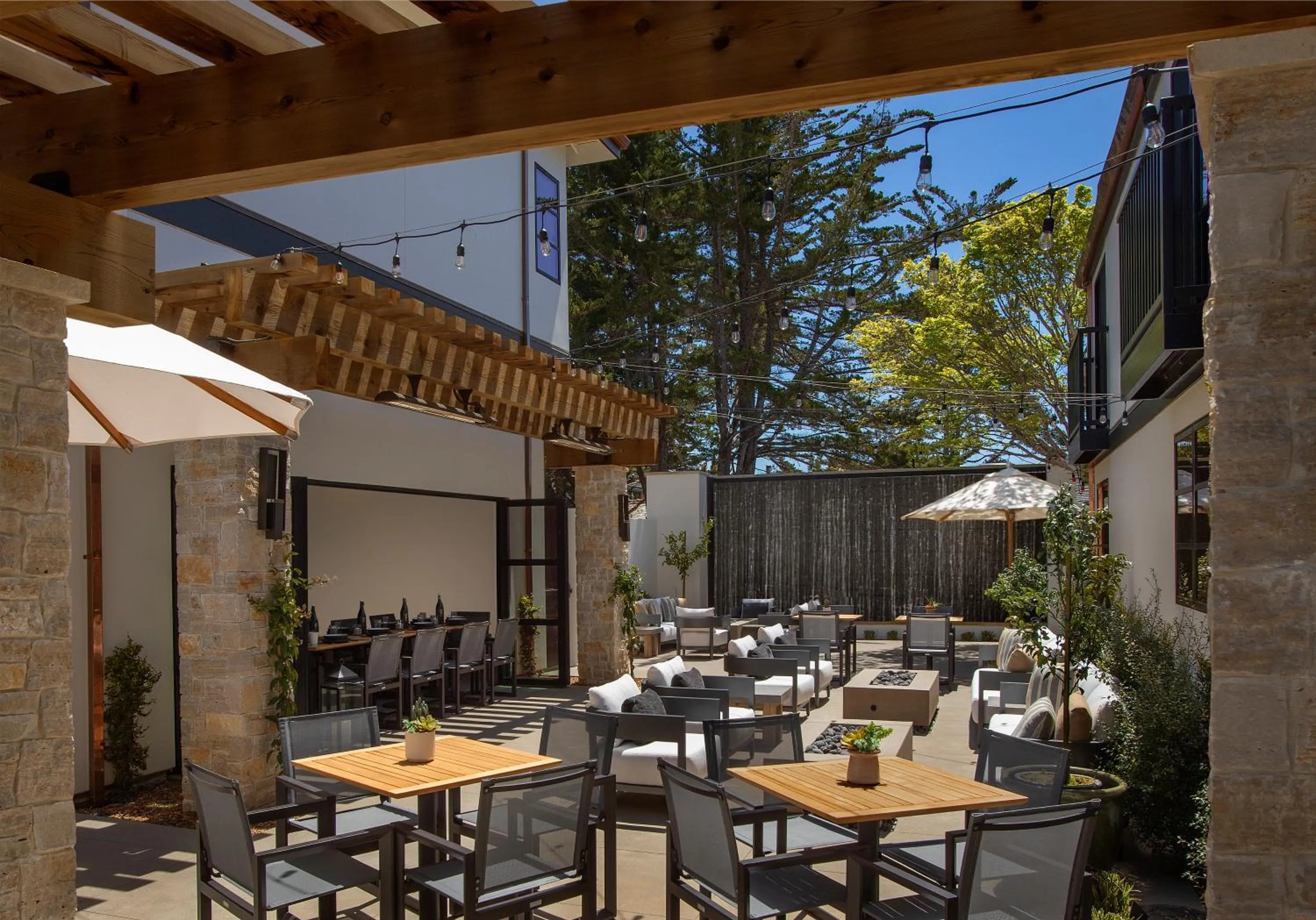 Patio in Stilwell Hotel