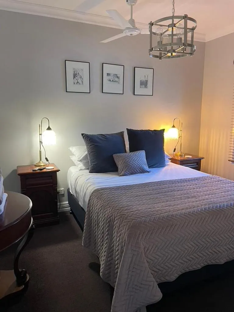 Bed in CocknBull Boutique Hotel Echuca