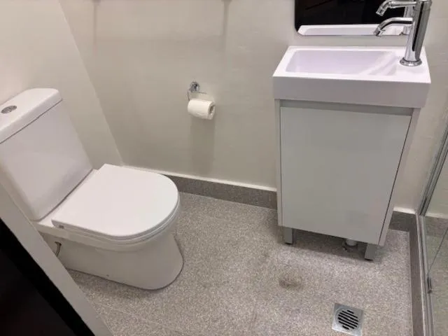 Bathroom in Strathfield Hotel