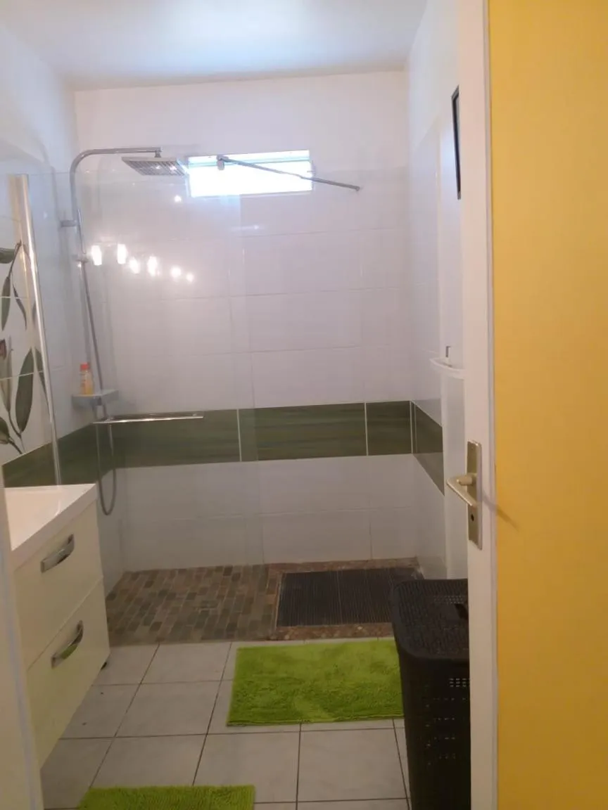 Bathroom in Villa Alizée