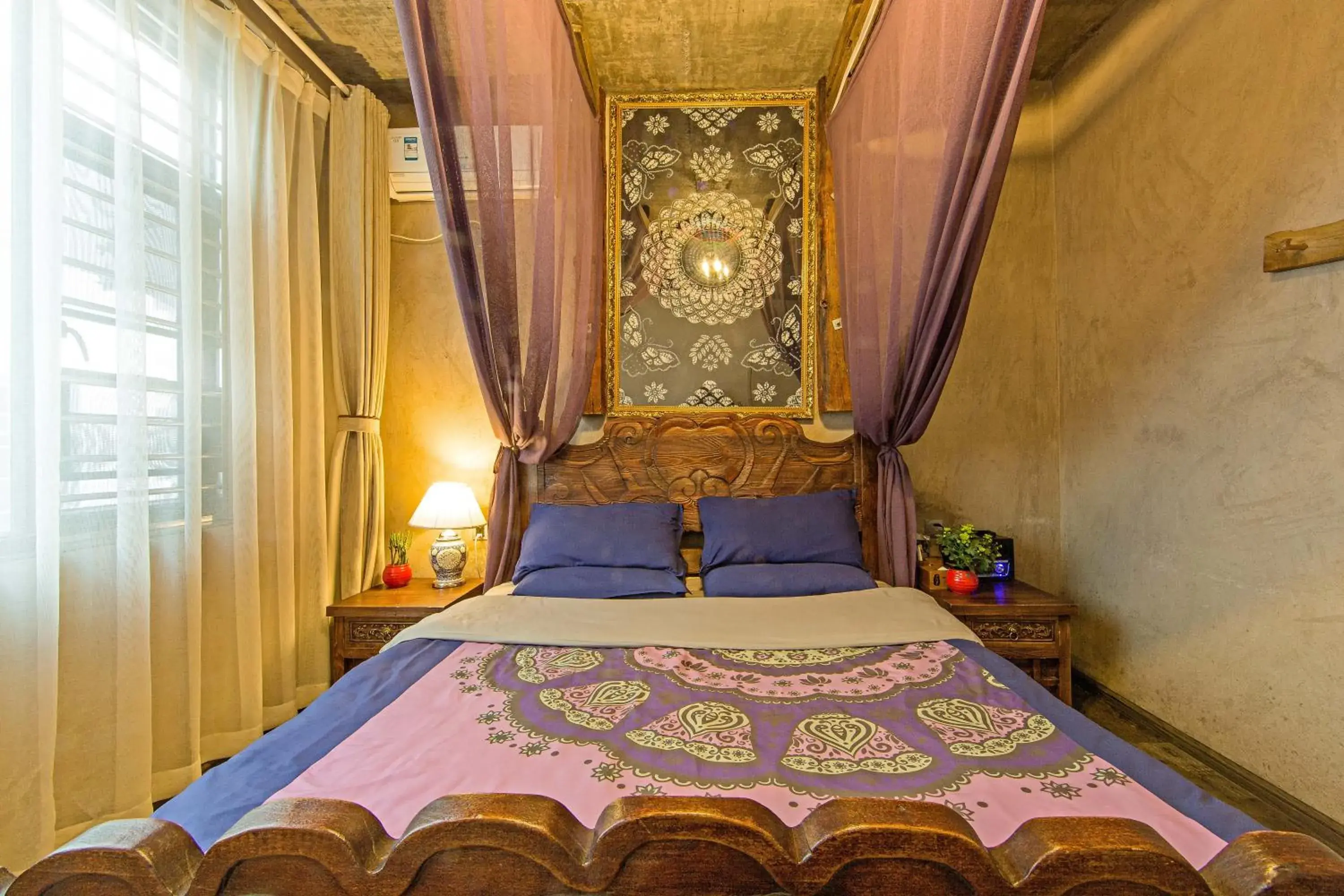 Double Room with Private Bathroom in Old Story Inn Dali Ancient Town Double Room with Private Bathroom in Old Story Inn Dali Ancient Town