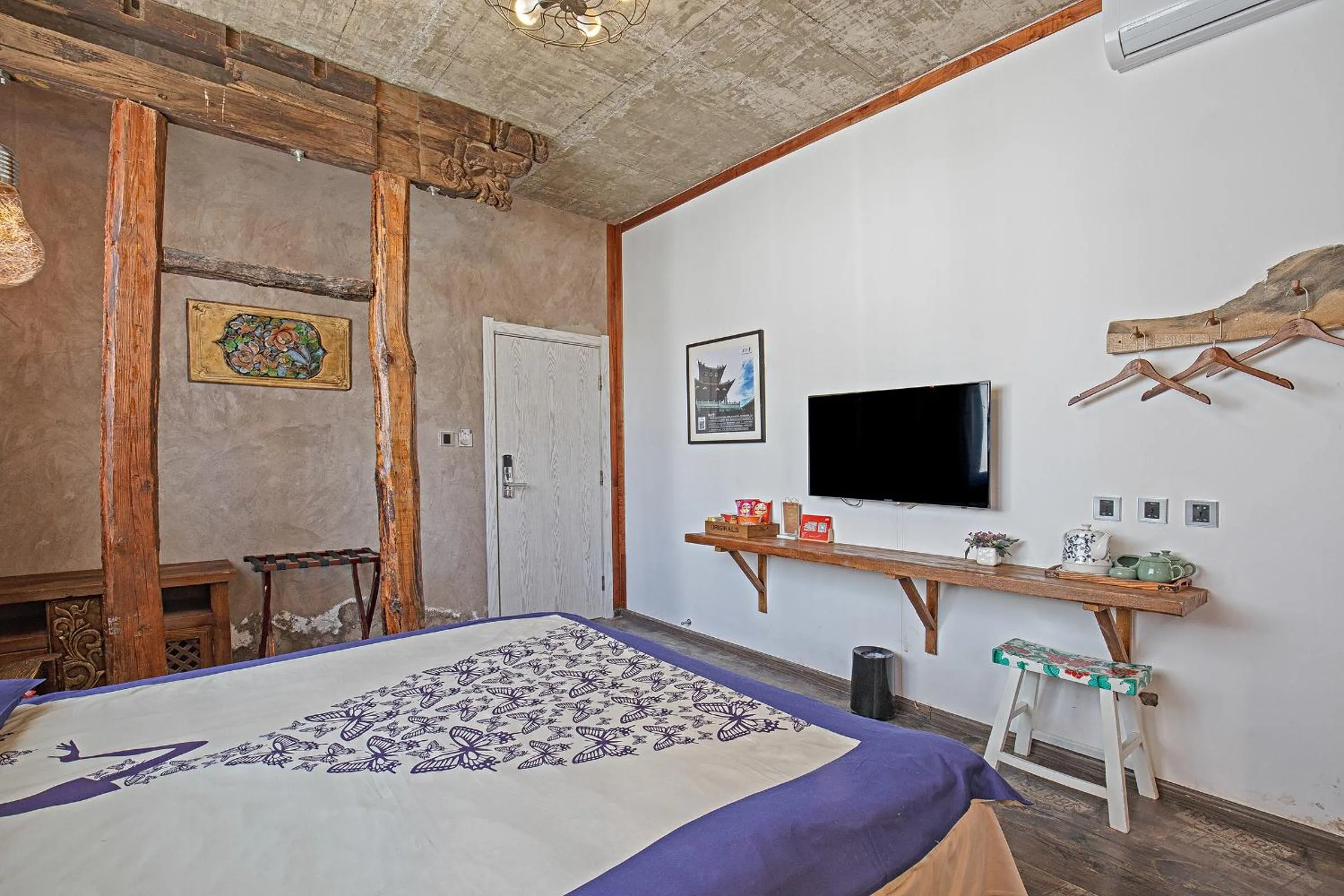 Bedroom, Bed in Old Story Inn Dali Ancient Town