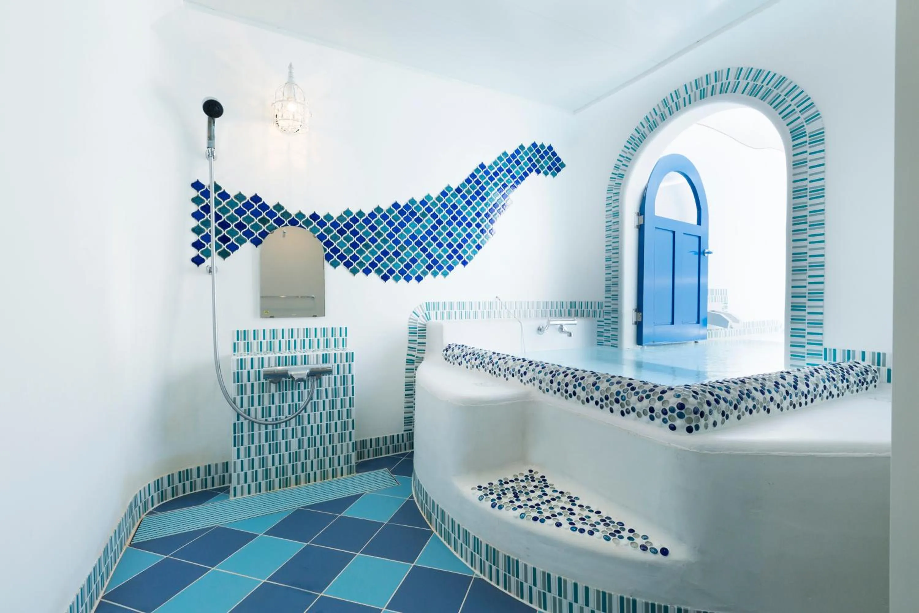 Hot Spring Bath in Hotel Sea Shell