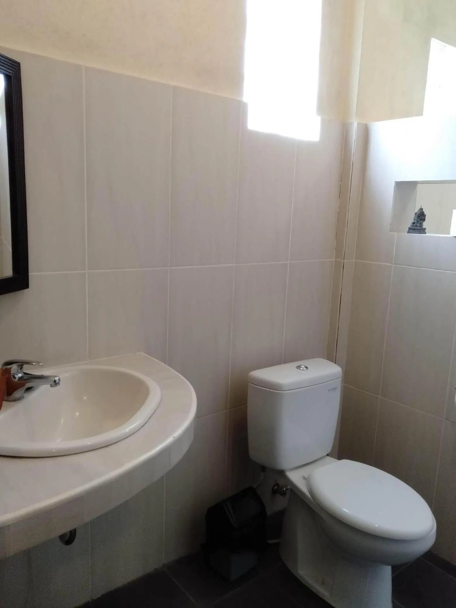 Toilet in Prasanti Bed & Breakfast