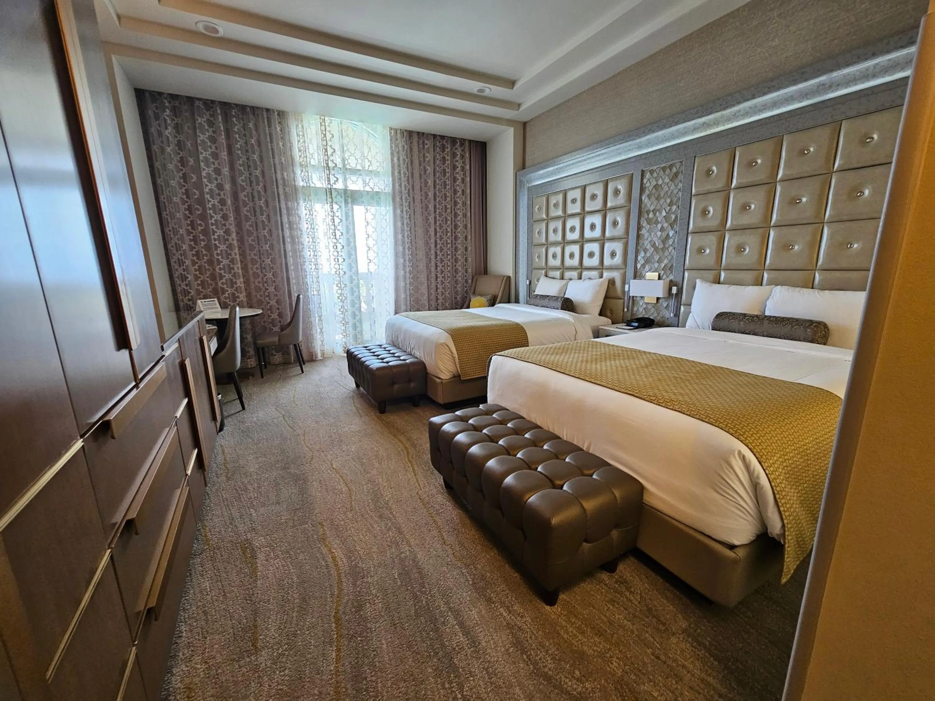 Bedroom, Bed in LeoPalace Resort Guam