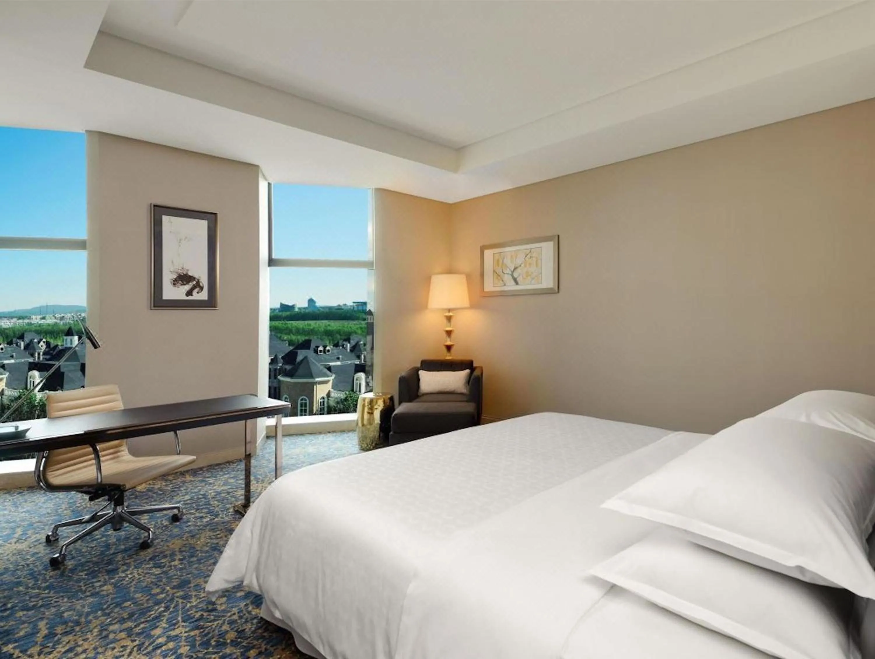 Photo of the whole room, Bed in Sheraton Changchun Jingyuetan Hotel