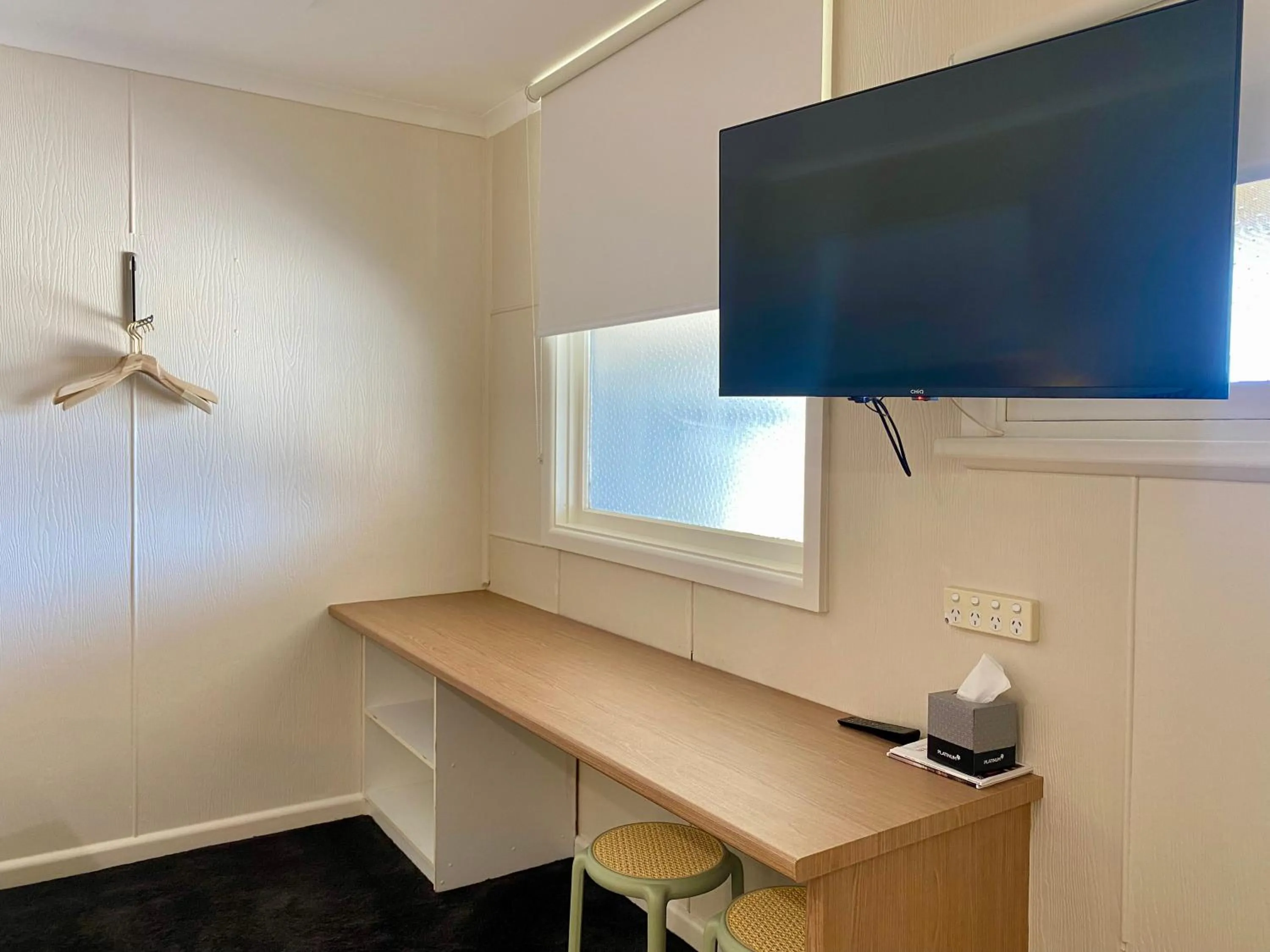 TV and multimedia in High Street Motel