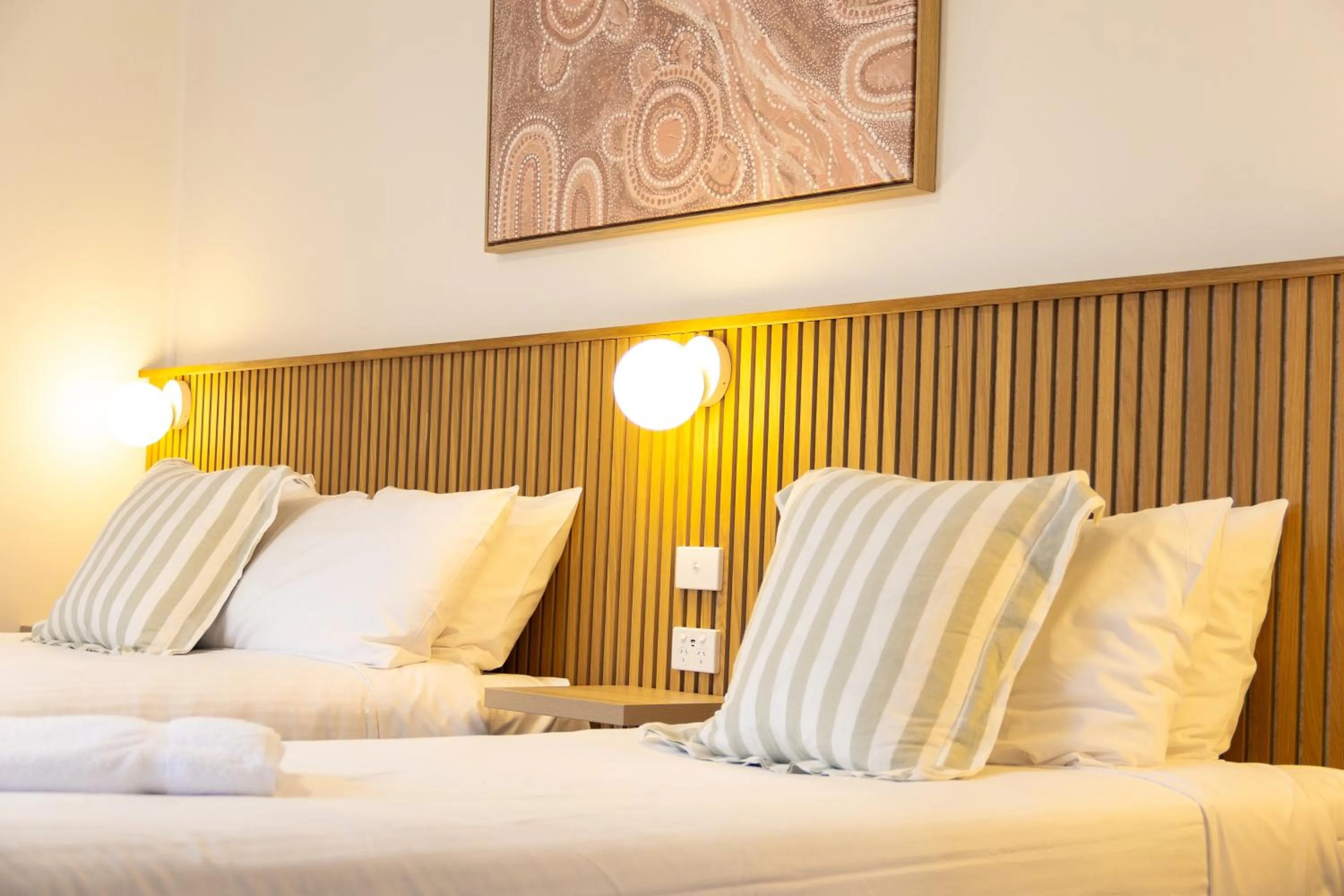 Bed in High Street Motel