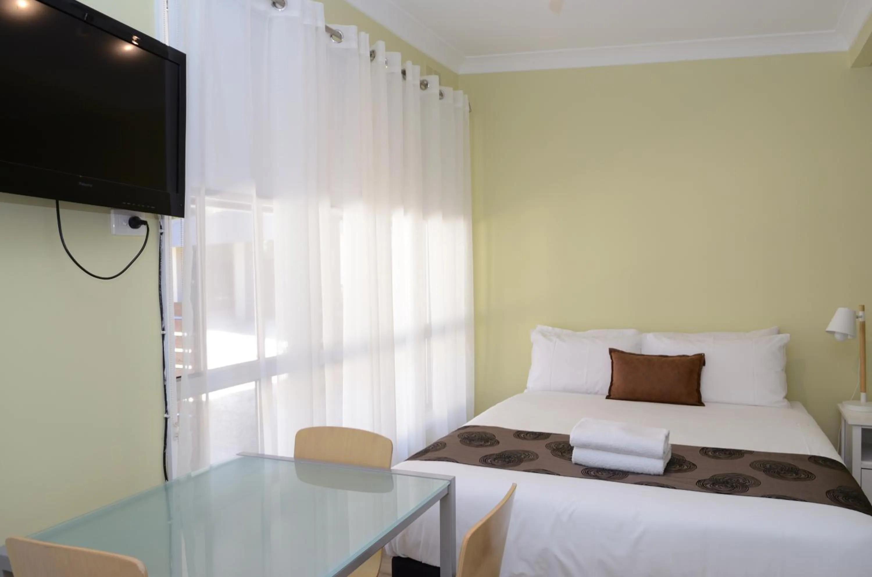 Bed in Myrtleford Motel on Alpine